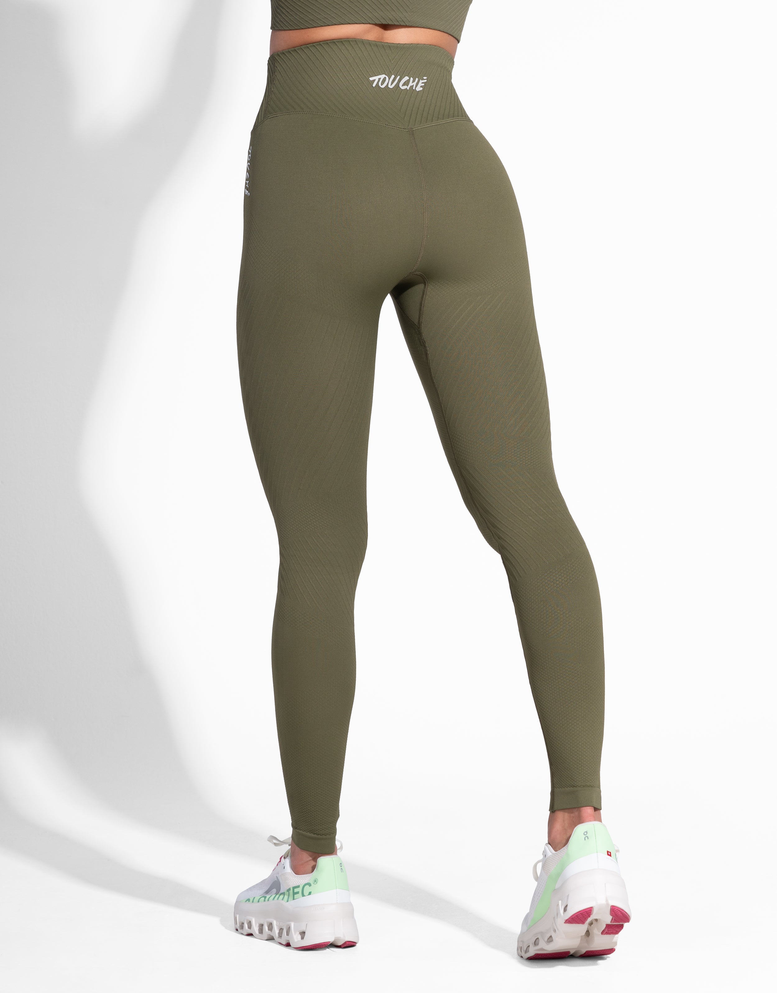 ADAPT MILITAR SEAMLESS
