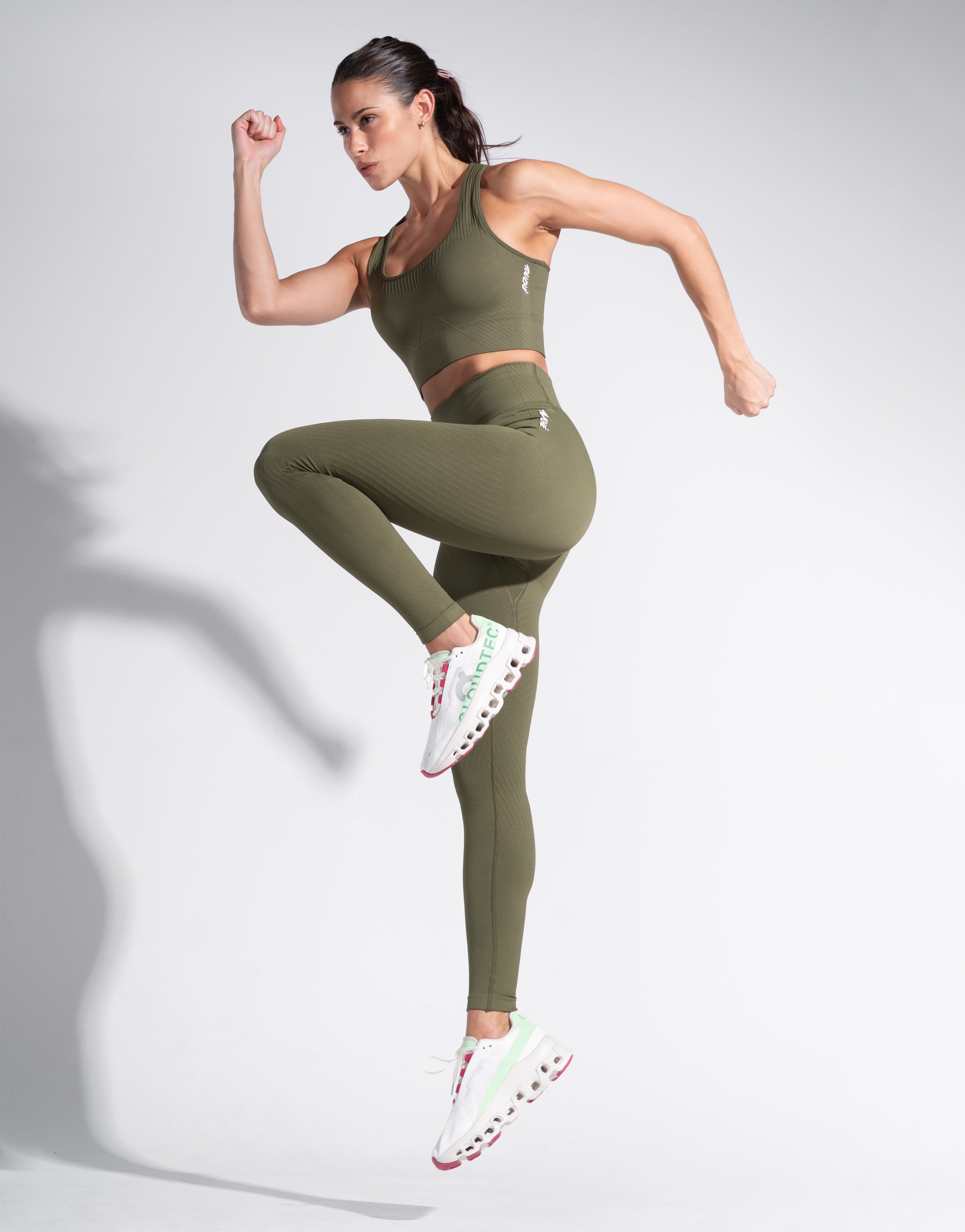 ADAPT MILITAR TOP SEAMLESS