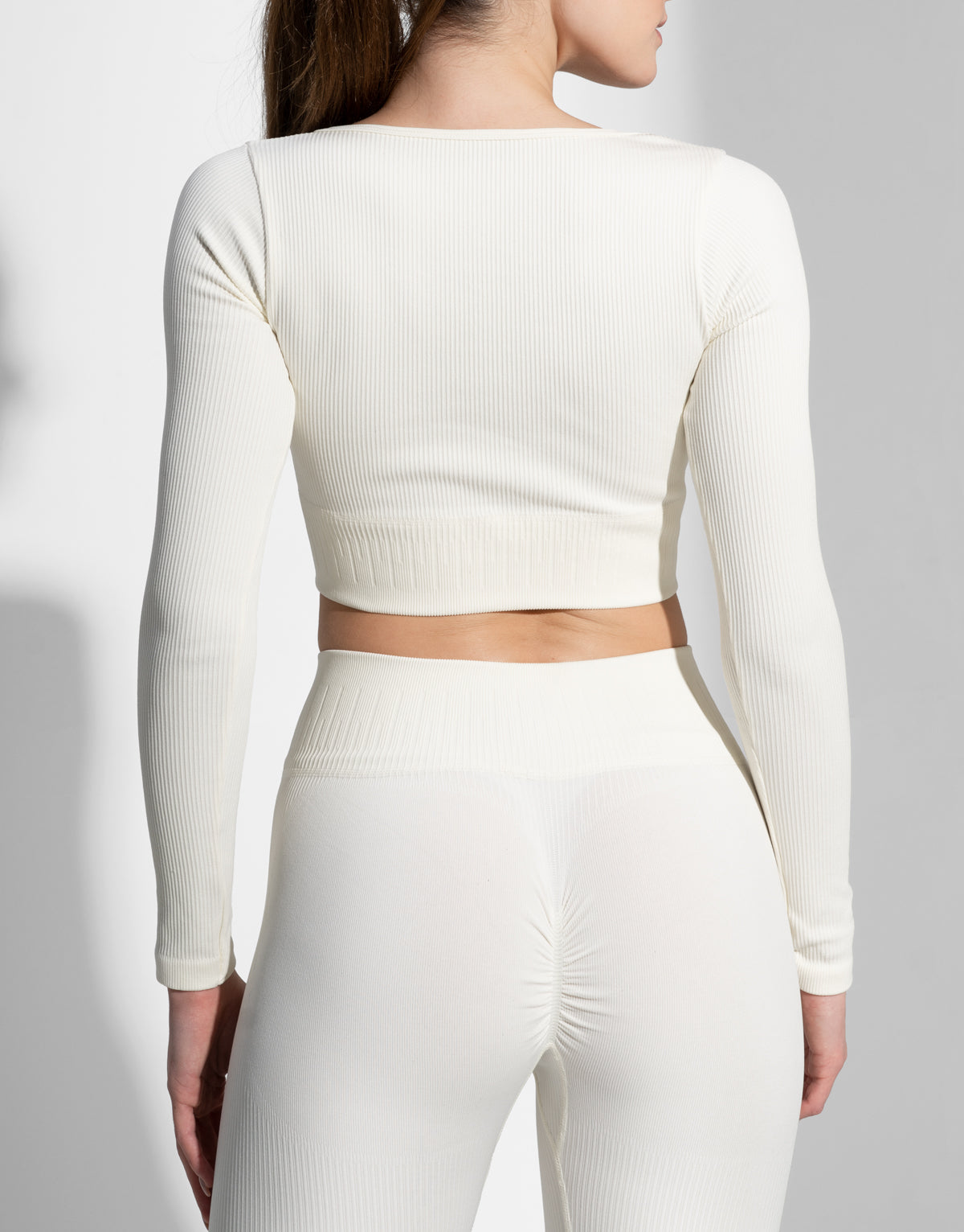 RIBBED WHITE SEAMLESS TOP