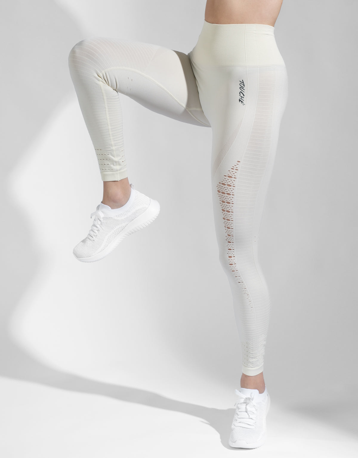 CLASSIC WHITE SEAMLESS