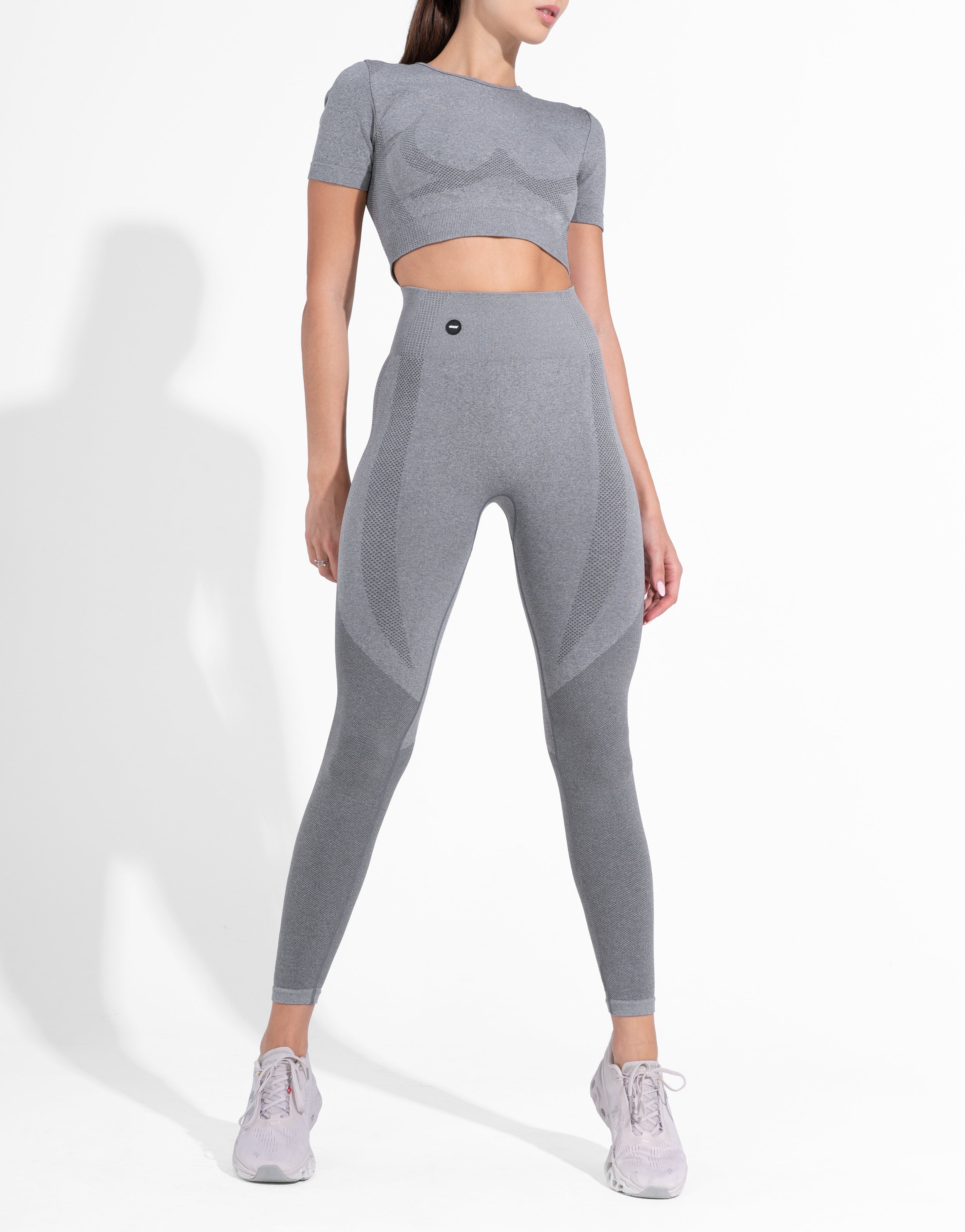 BREATHER DARK GREY SEAMLESS