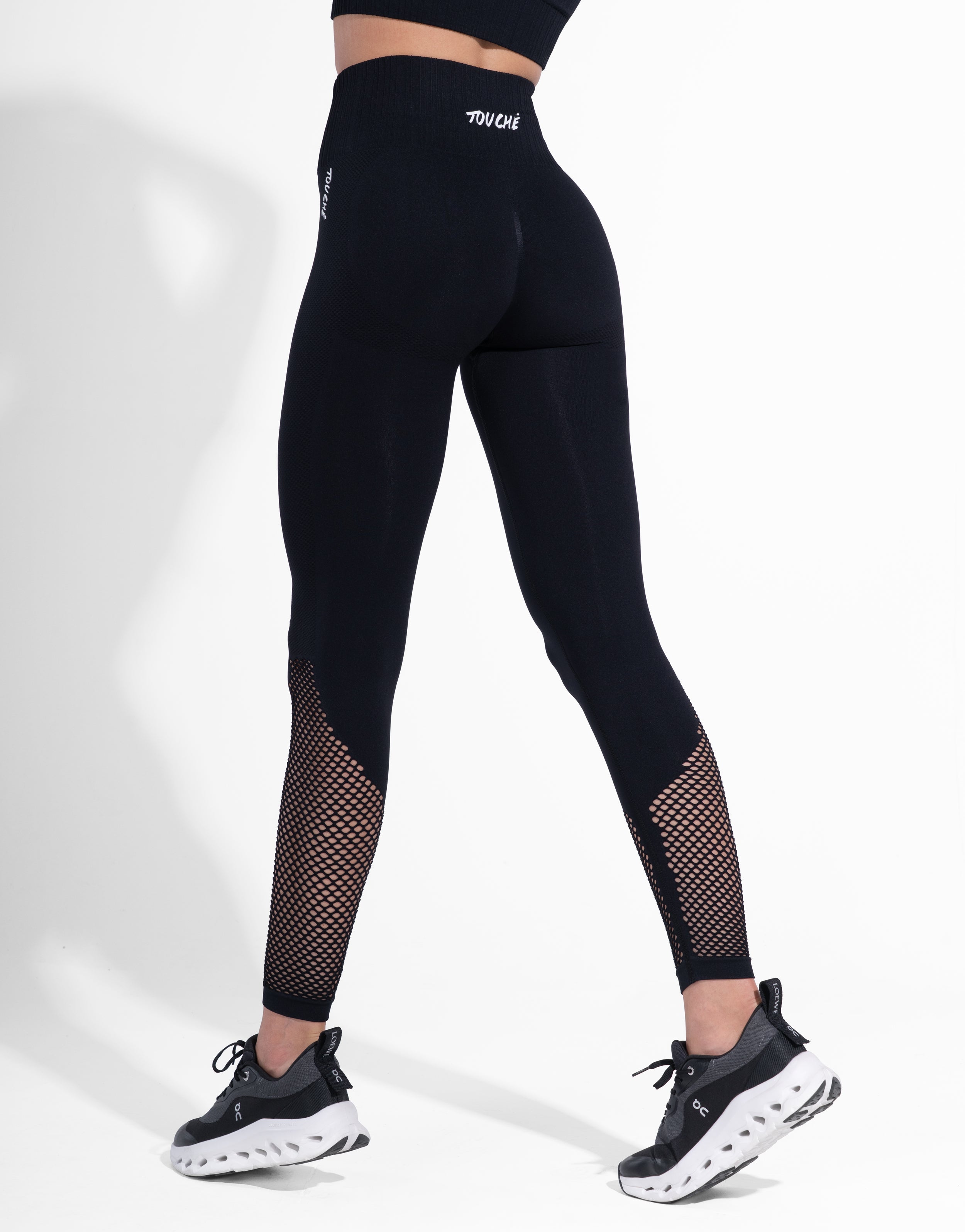MESH BLACK SEAMLESS