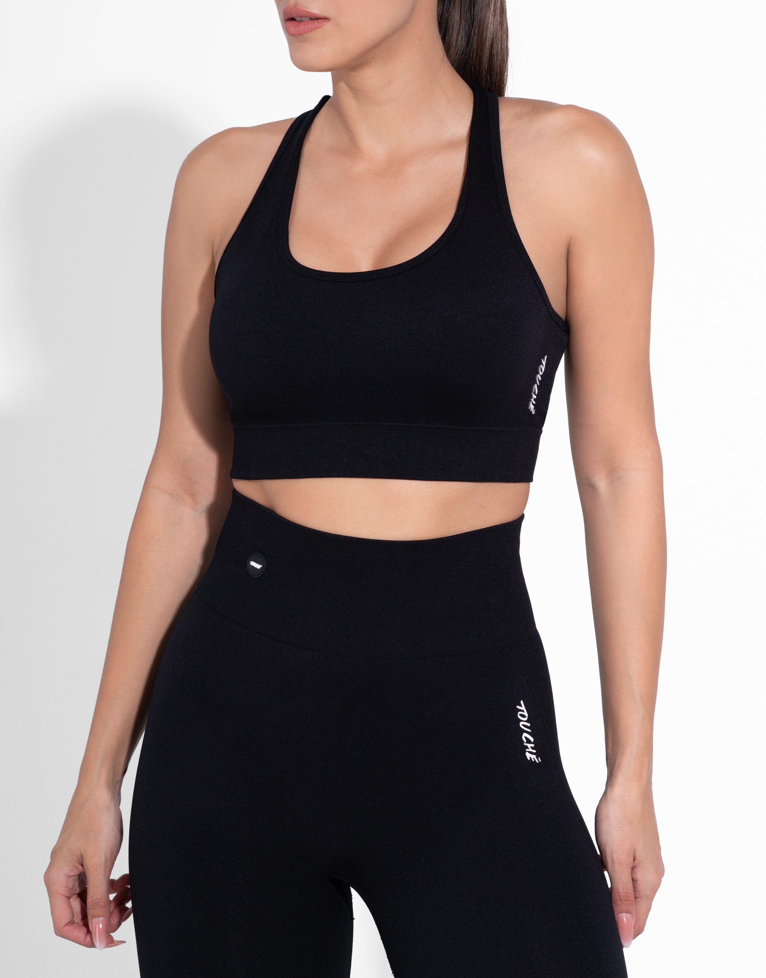 CLASSIC BLACK SEAMLESS TOP