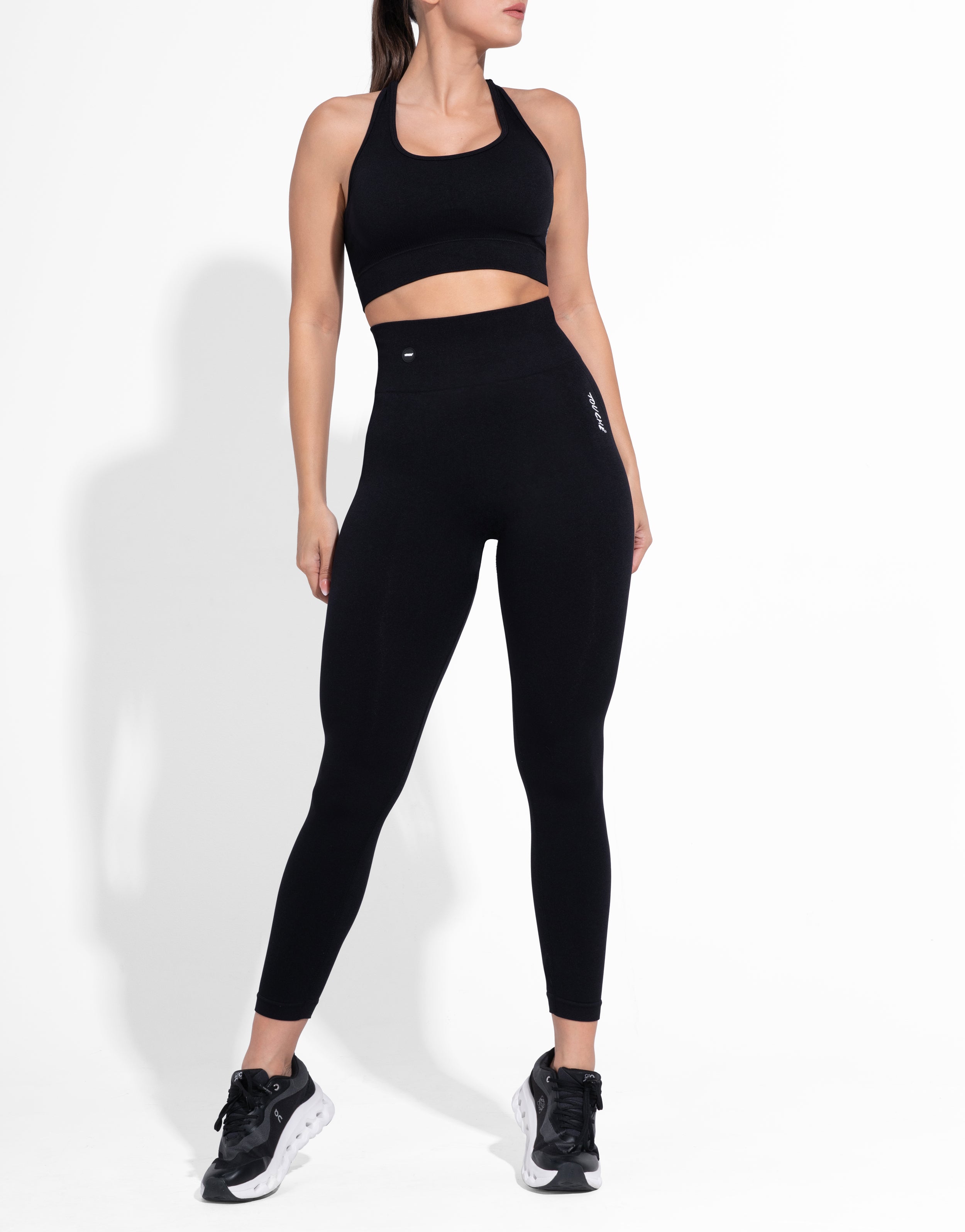 CLASSIC BLACK SEAMLESS
