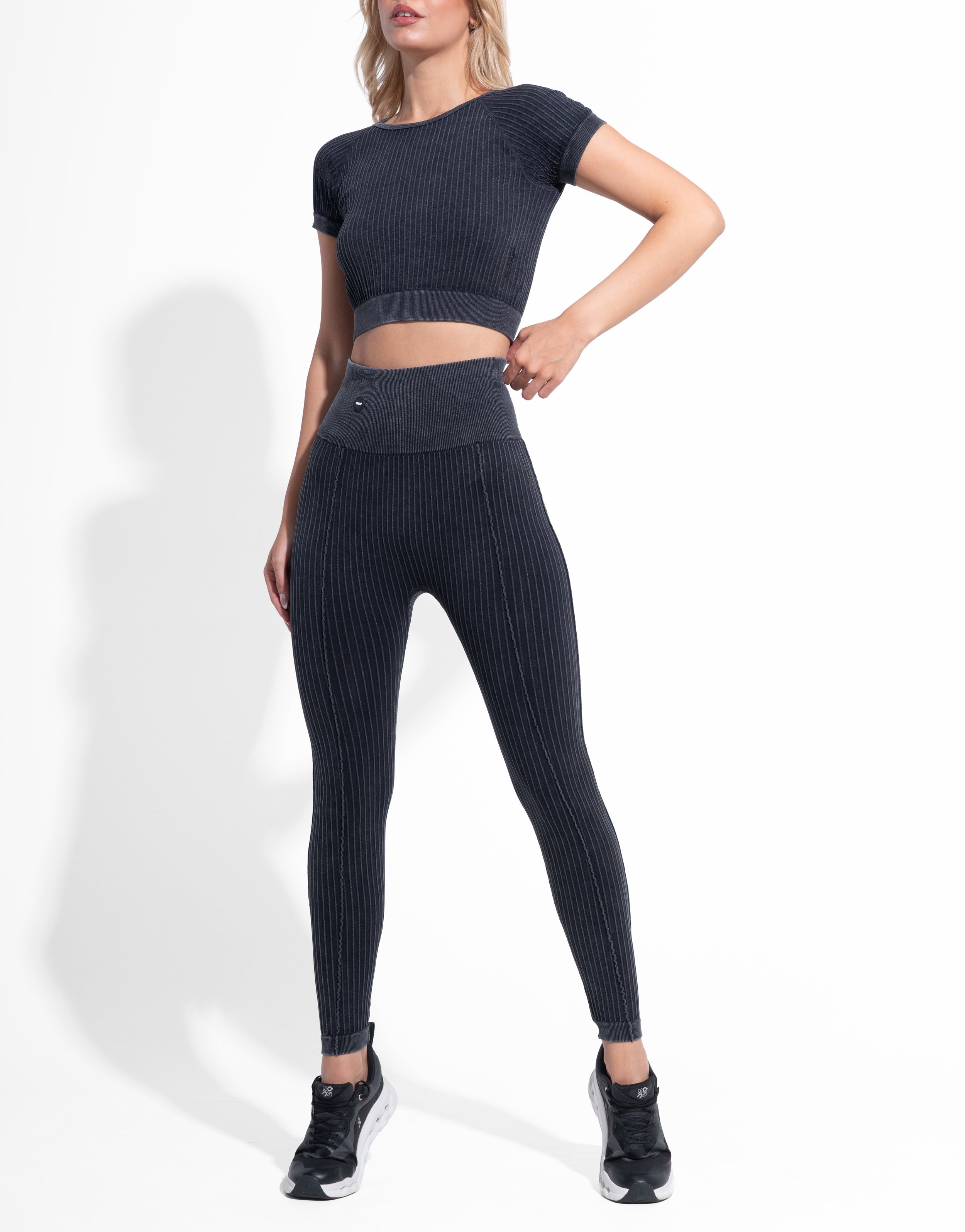 SPENT BLACK TOP SEAMLESS