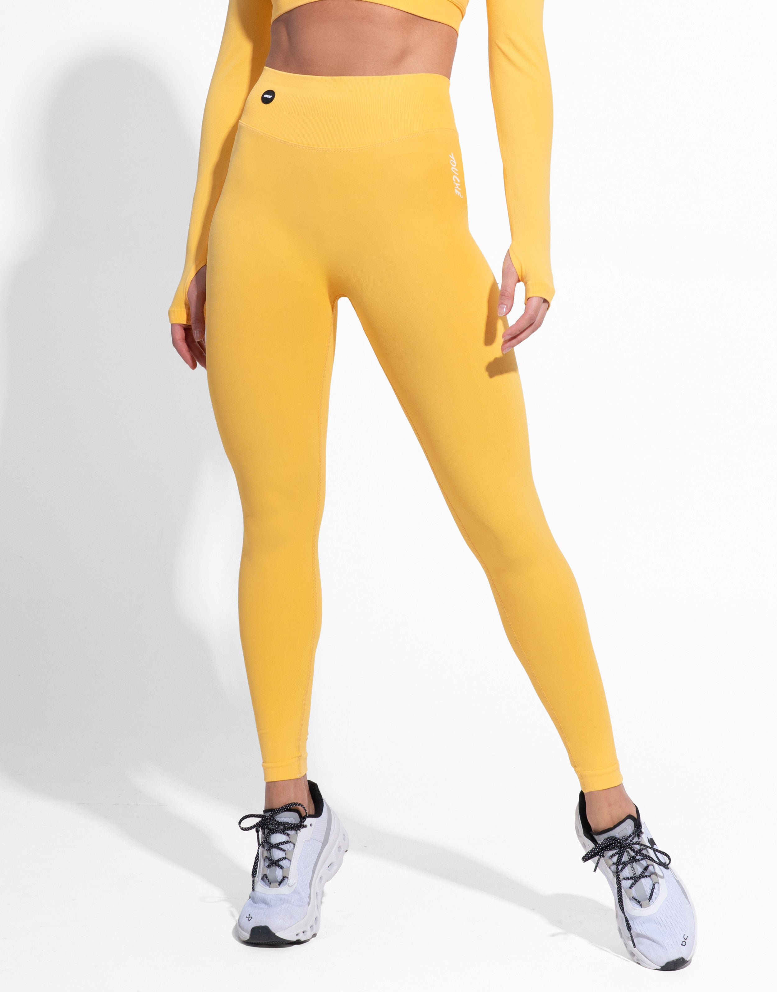 TIGHT YELLOW SEAMLESS