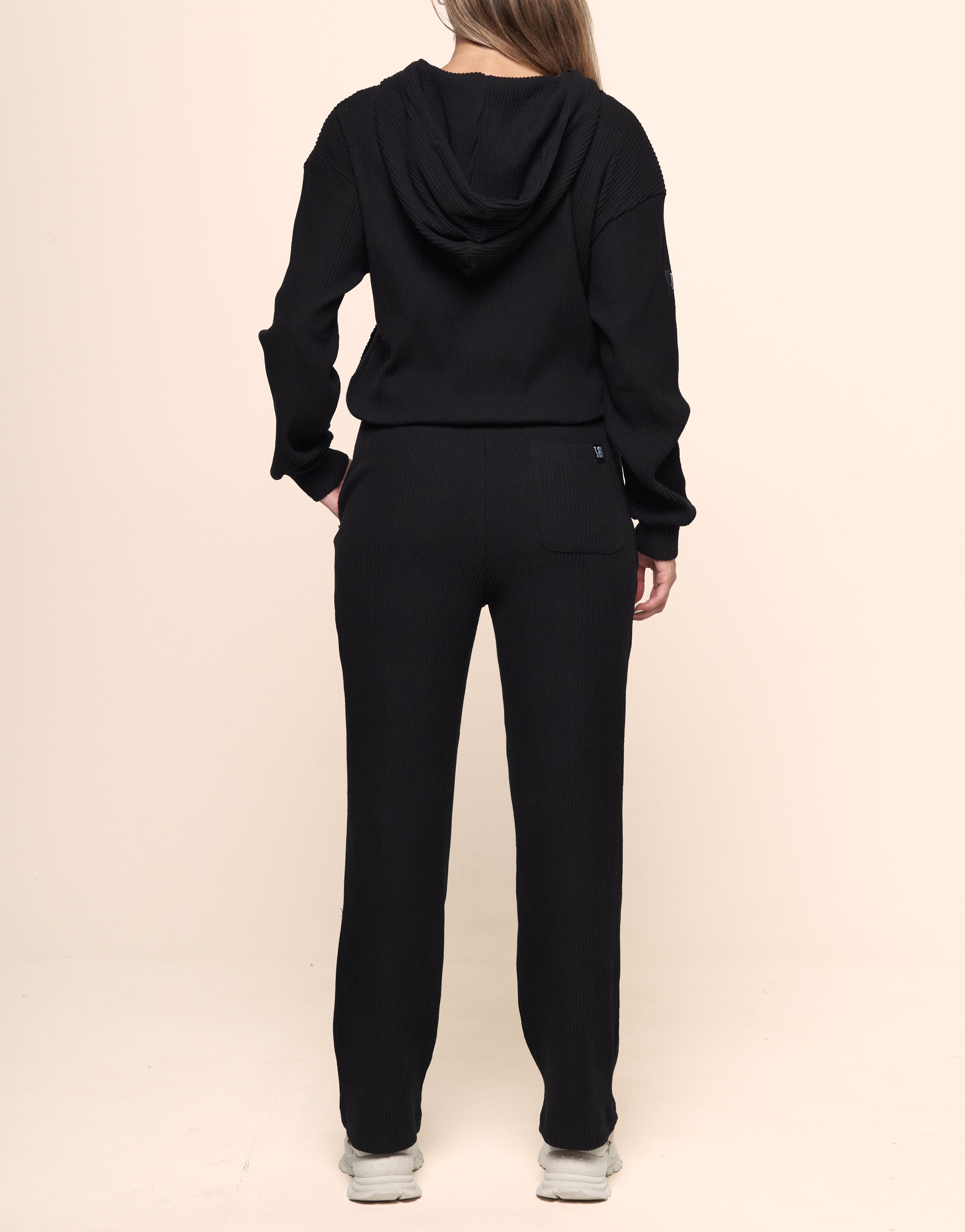 KNIT BLACK PANT