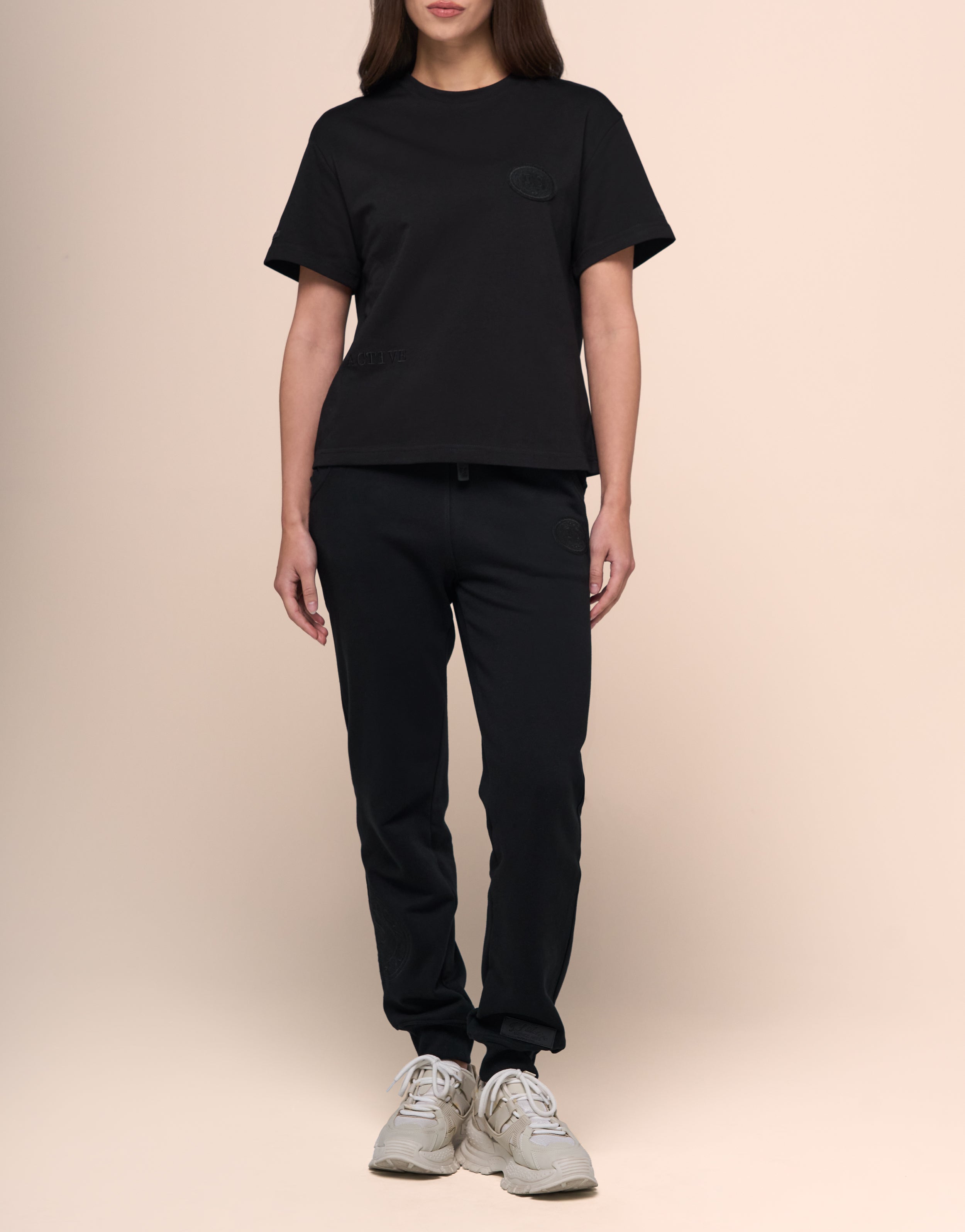 TERRA BLACK TEE