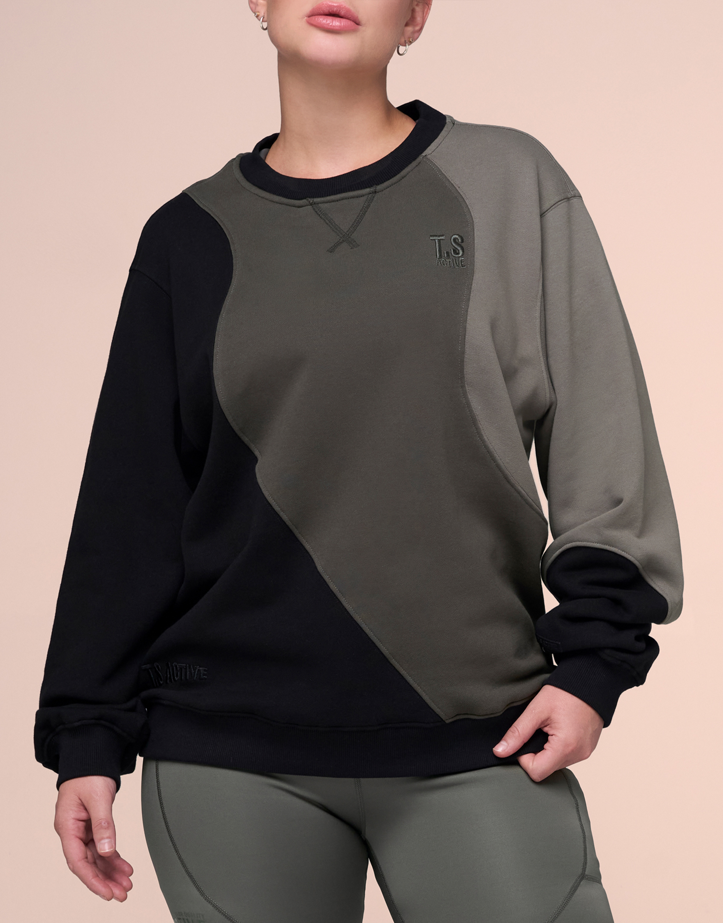 CLOUD BLACK SWEAT