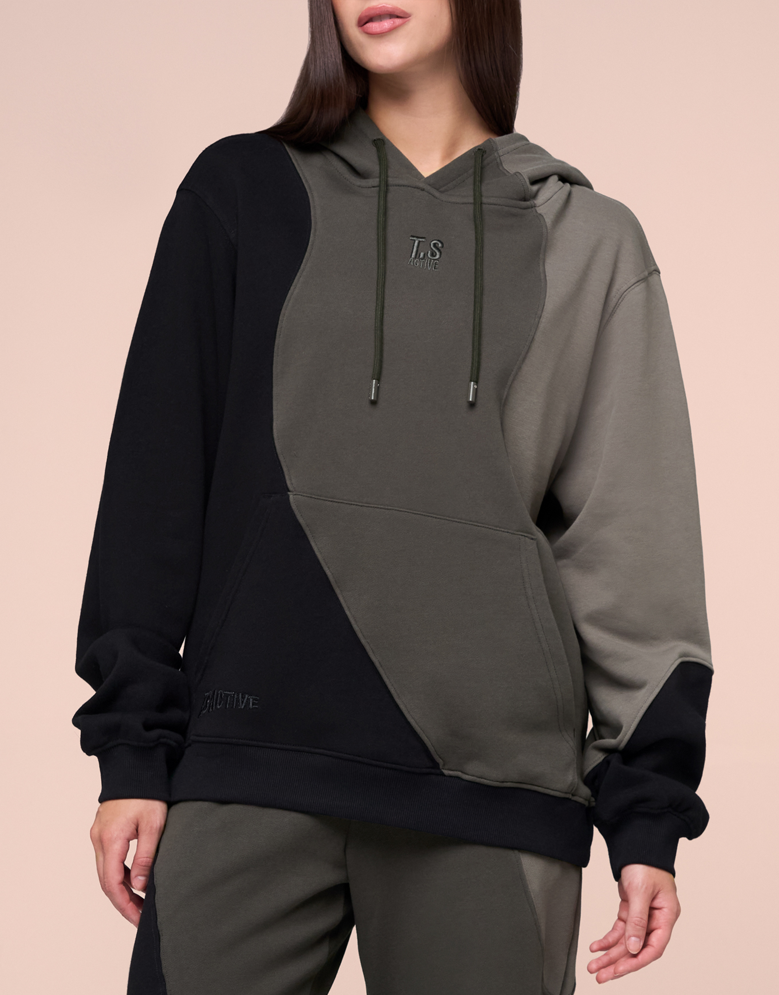 CLOUD BLACK HOODIE