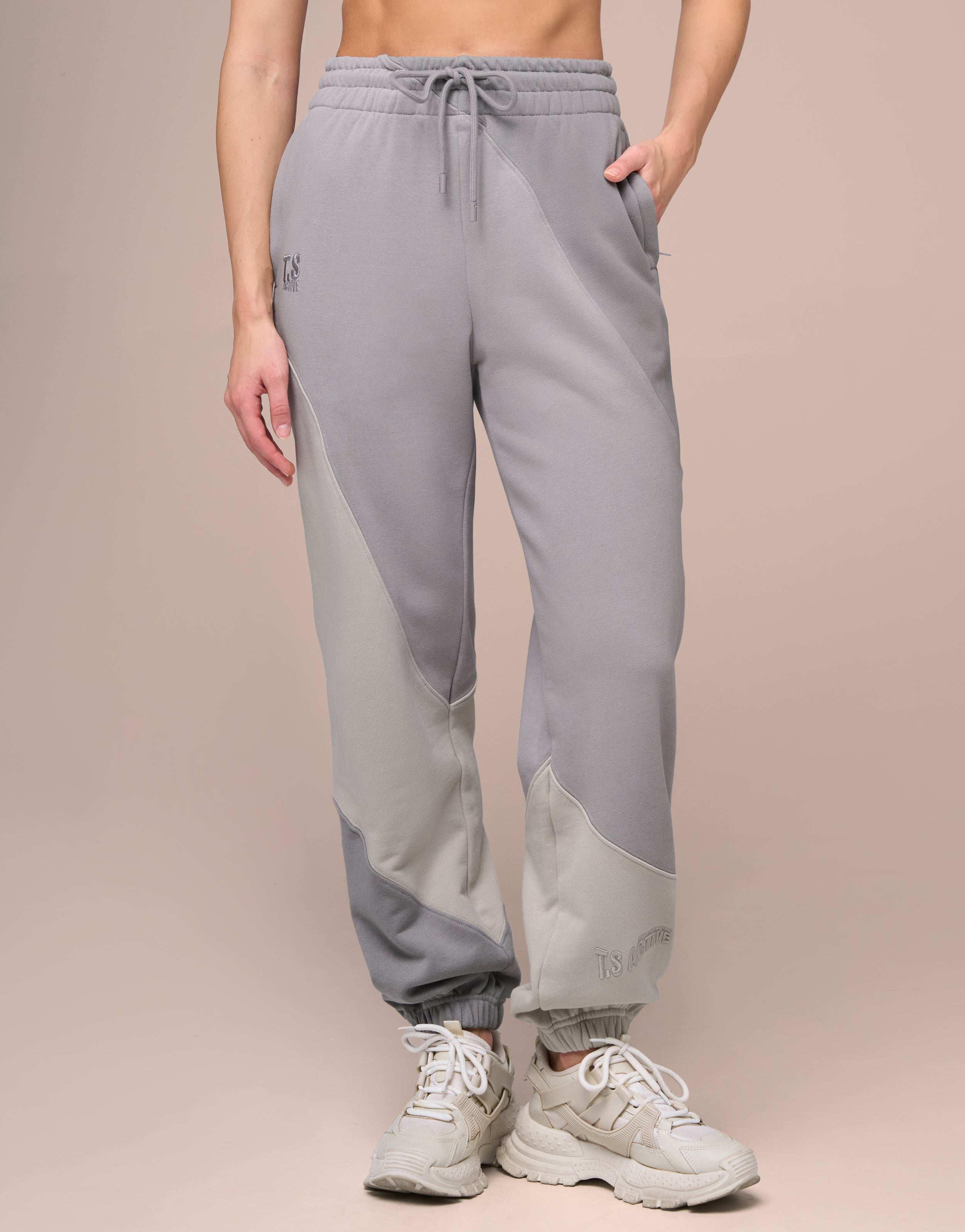 CLOUD GREY JOGGER