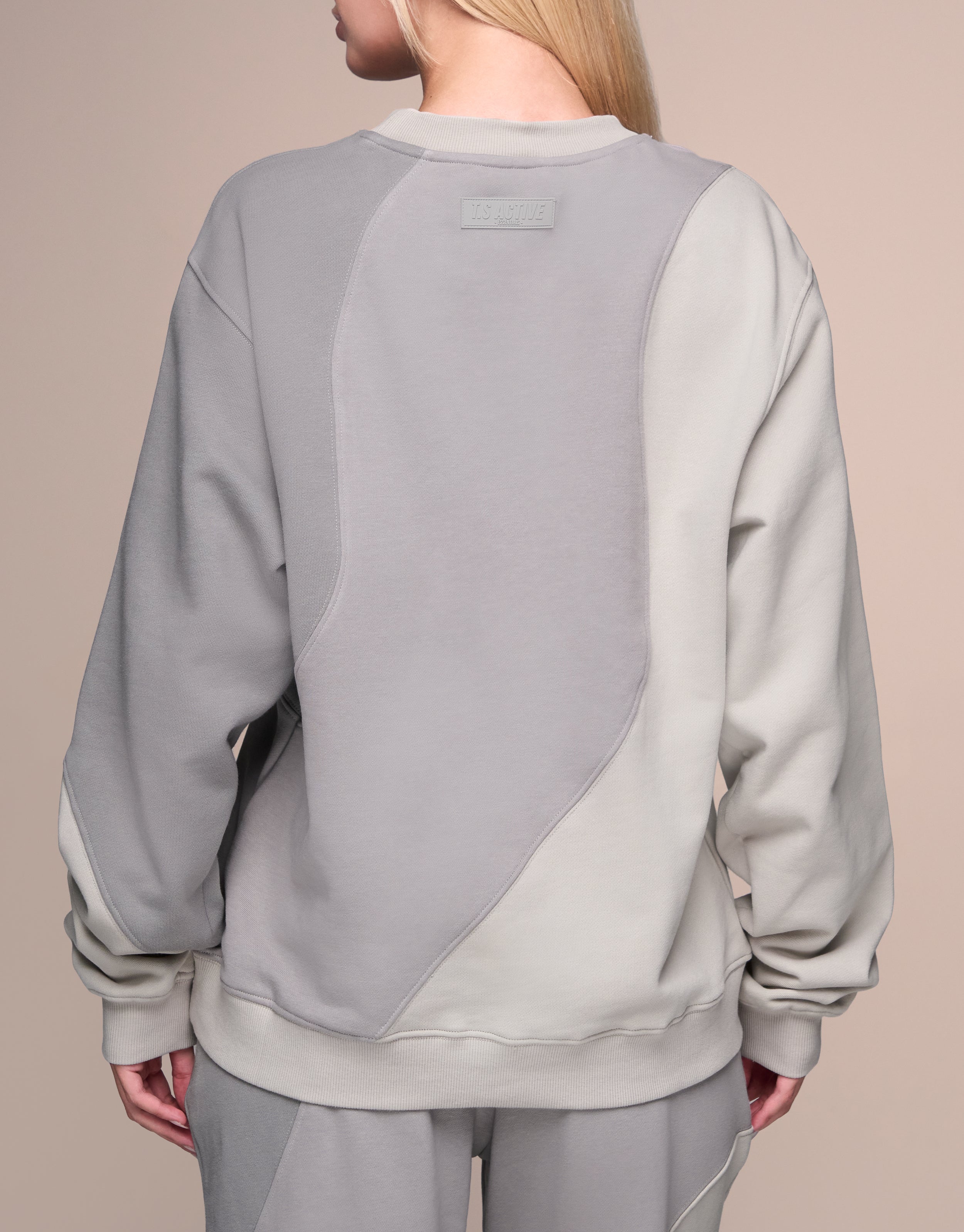 CLOUD GREY SWEAT