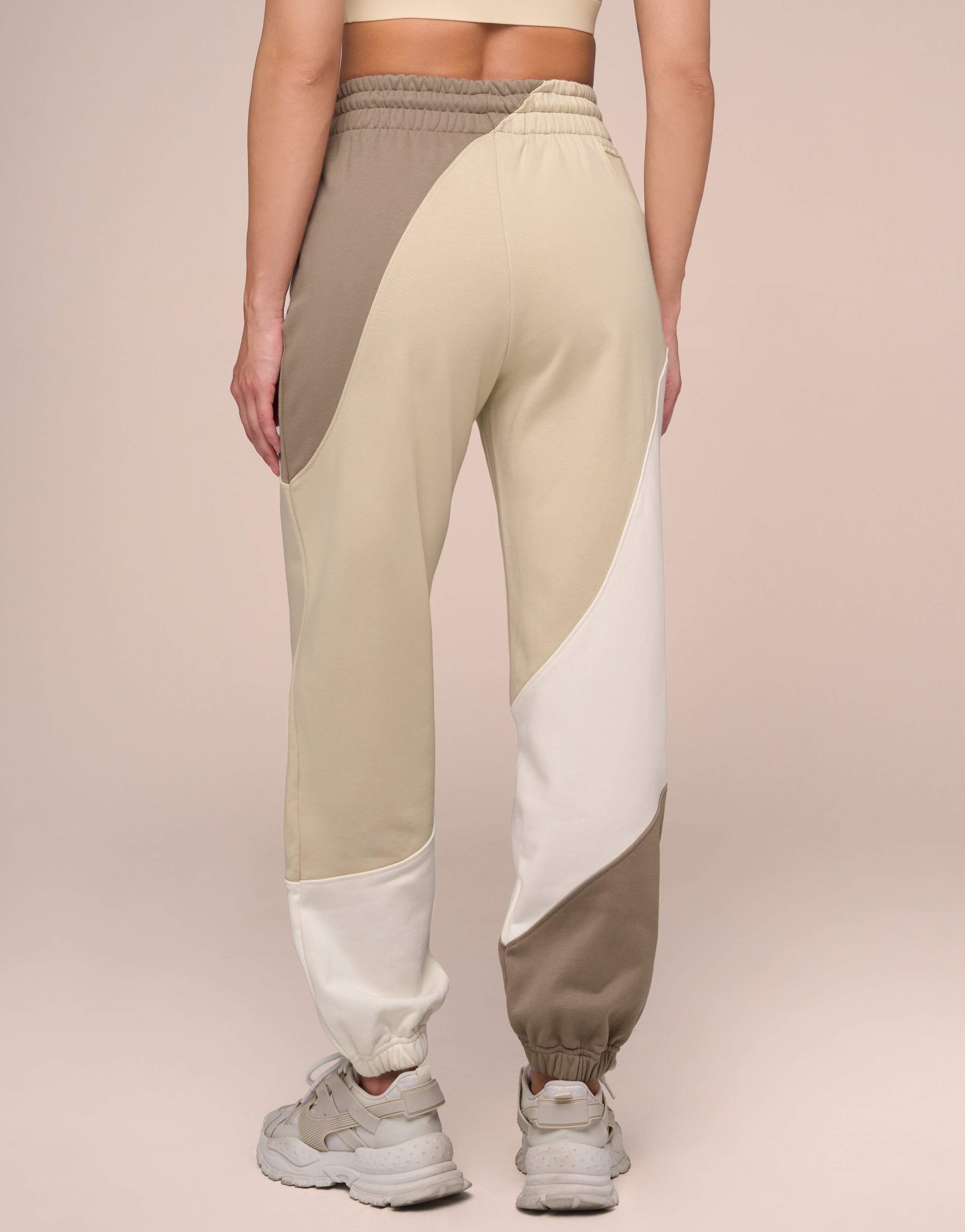 CLOUD WHITE JOGGER