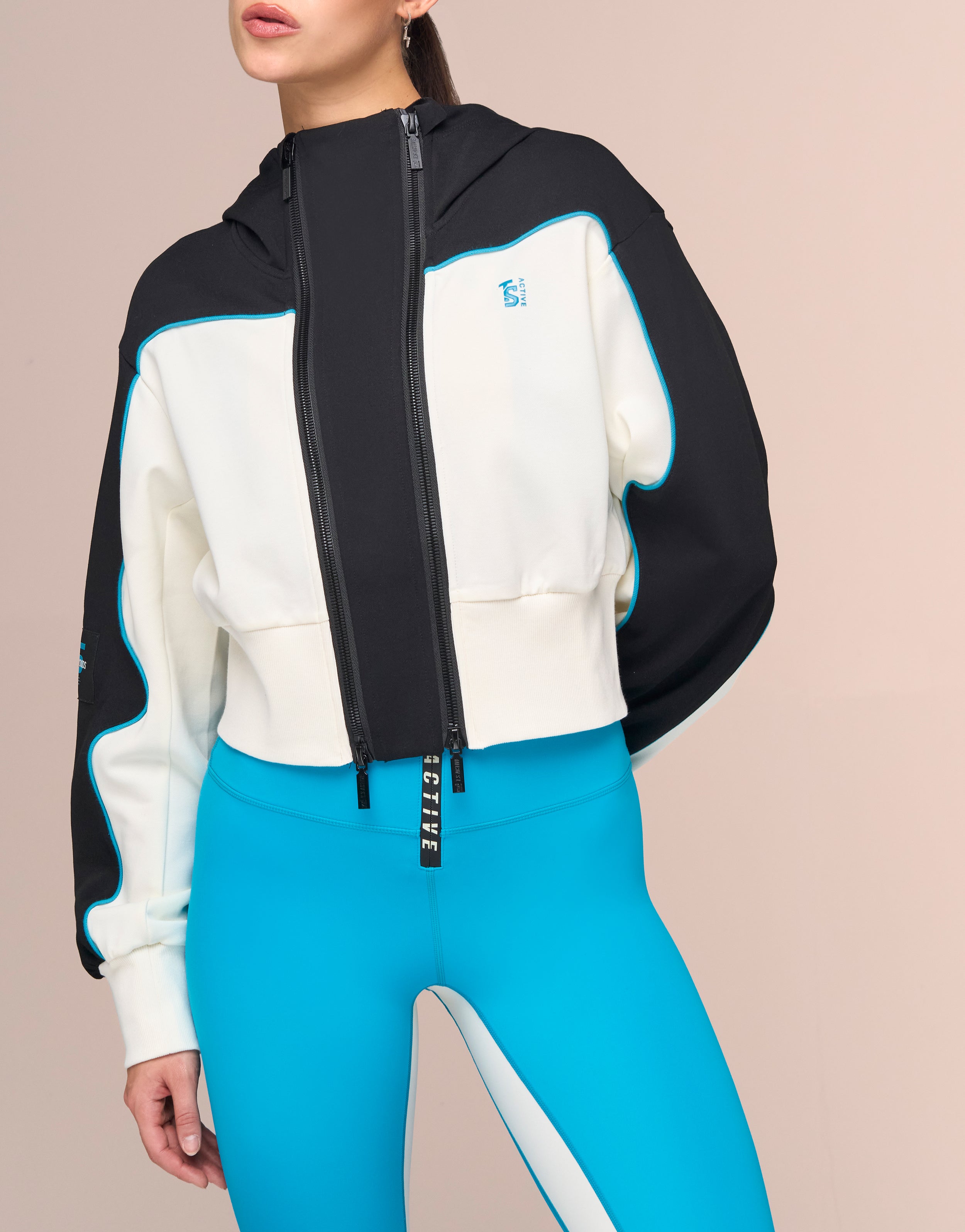 ZIPPED CREME WINDBREAK (FALLA)