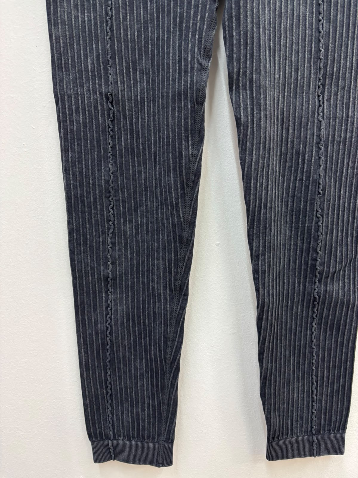 SPENT BLACK SEAMLESS (FALLA)