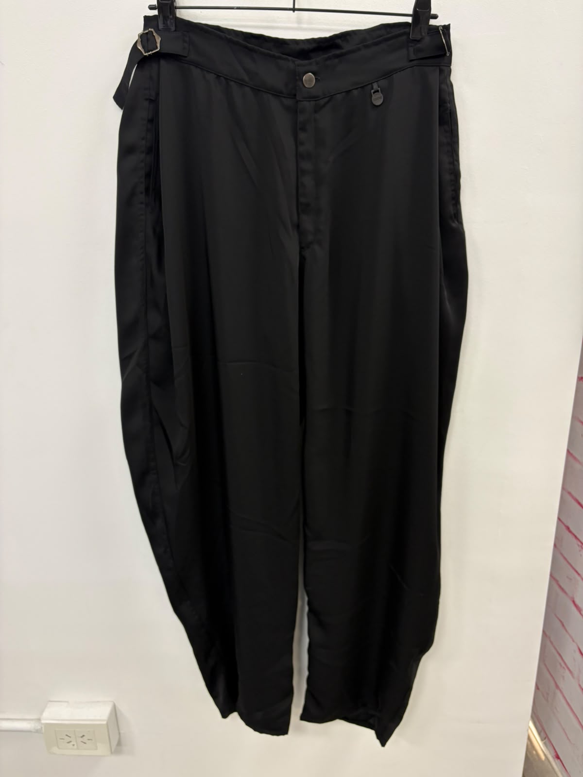 BAGGY BLACK JOGGER (FALLA)