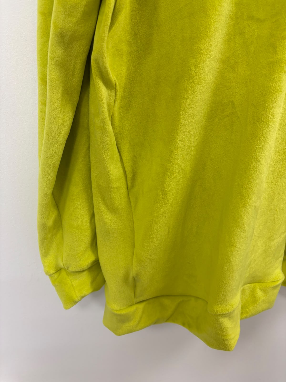 PLUSH NEON HOODIE (FALLA)