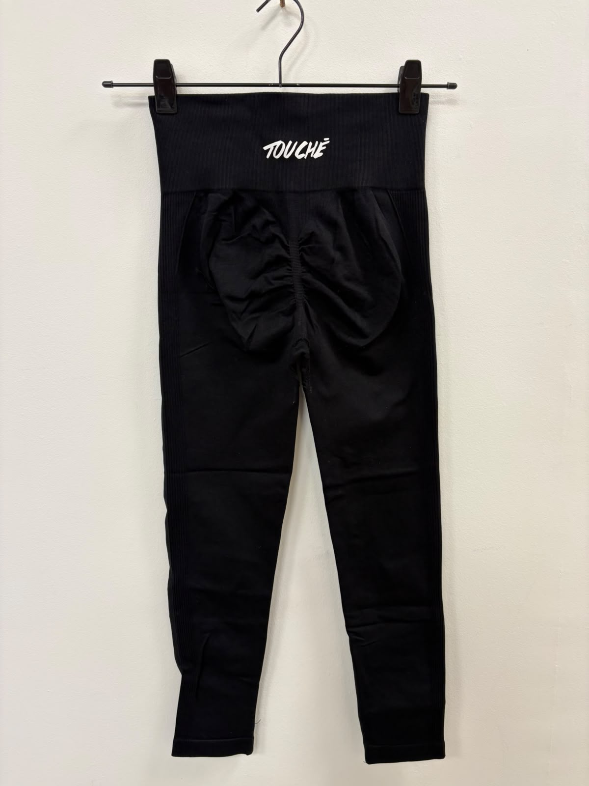 CLASSIC BLACK SEAMLESS (FALLA)