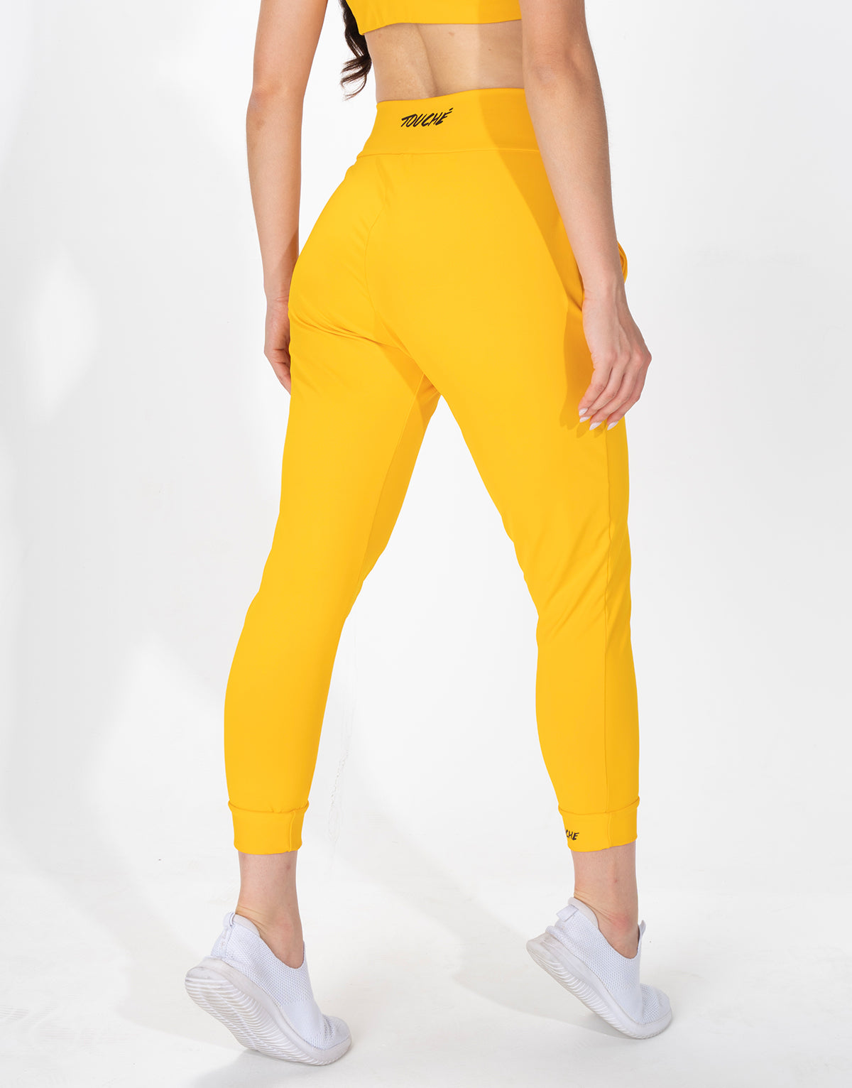 YELLOW STUDIO JOGGER
