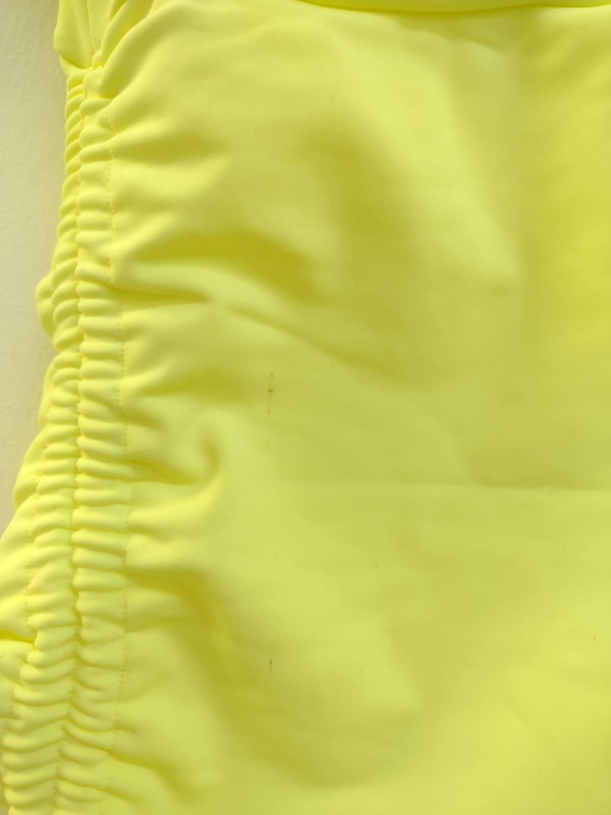 SCRUNCHI NEON SHORT (FALLA)