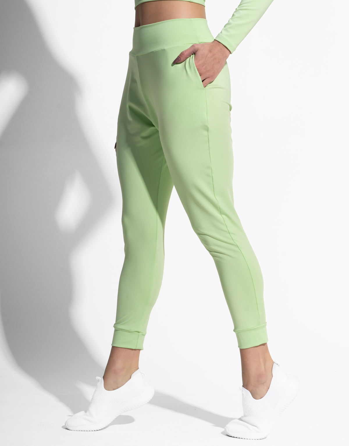 GREEN PASTEL JOGGER