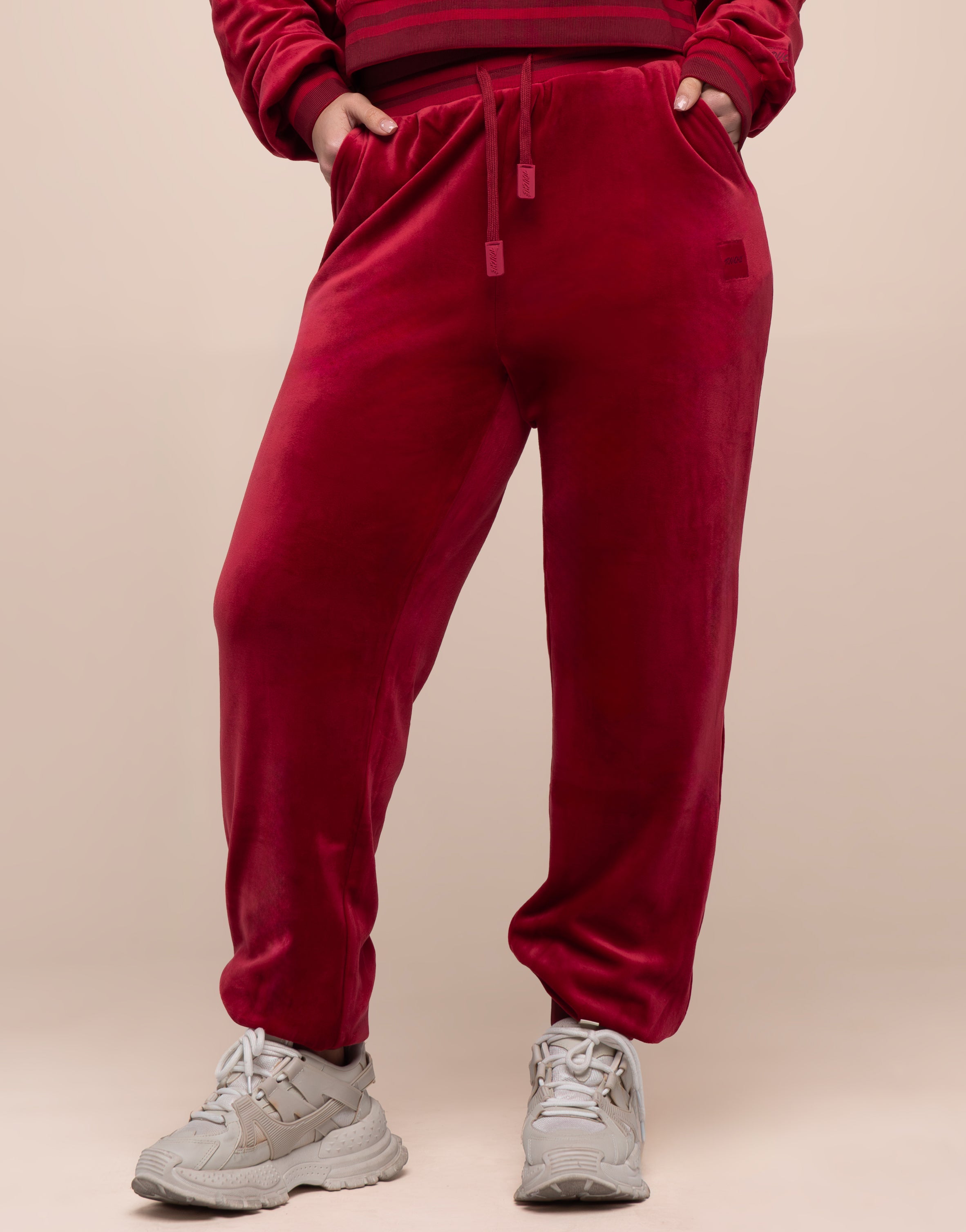LEGEND RED JOGGER