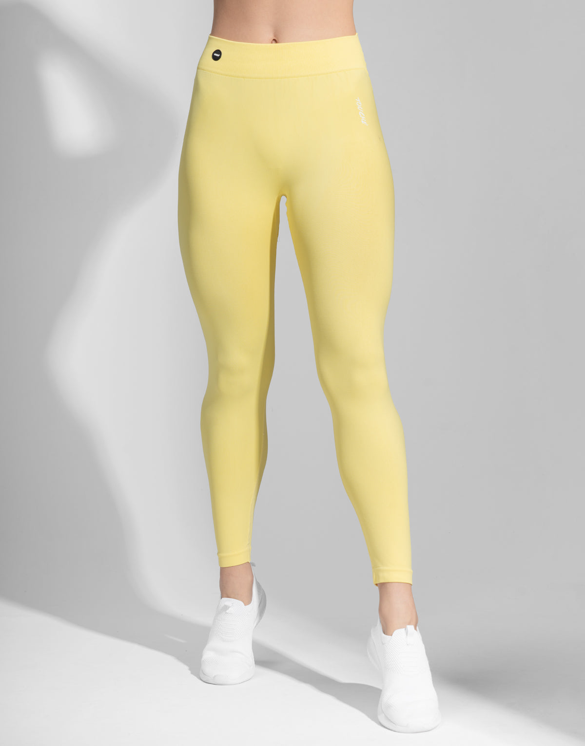 BASIC YELLOW SEAMLESS