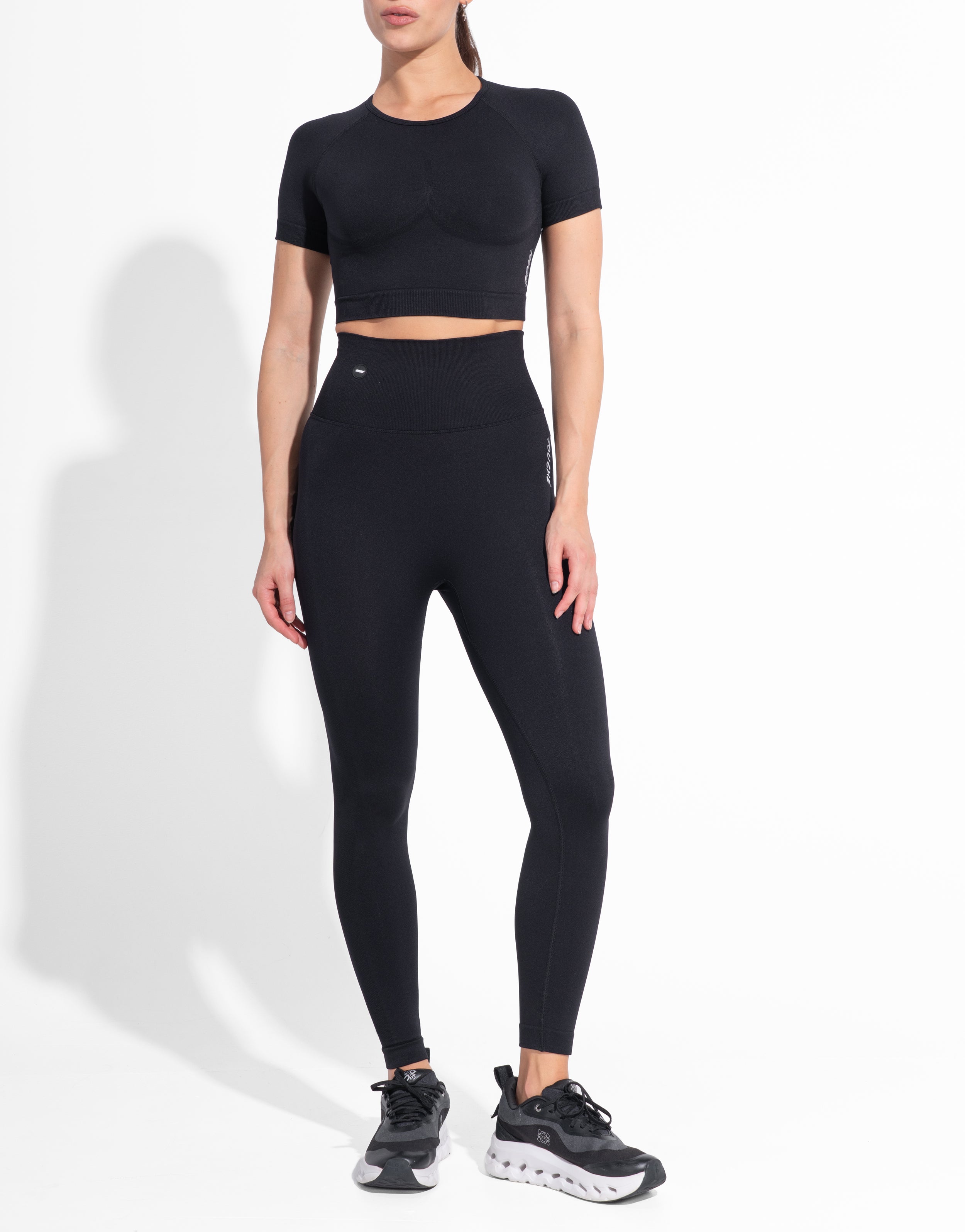 ENDURE BLACK SEAMLESS