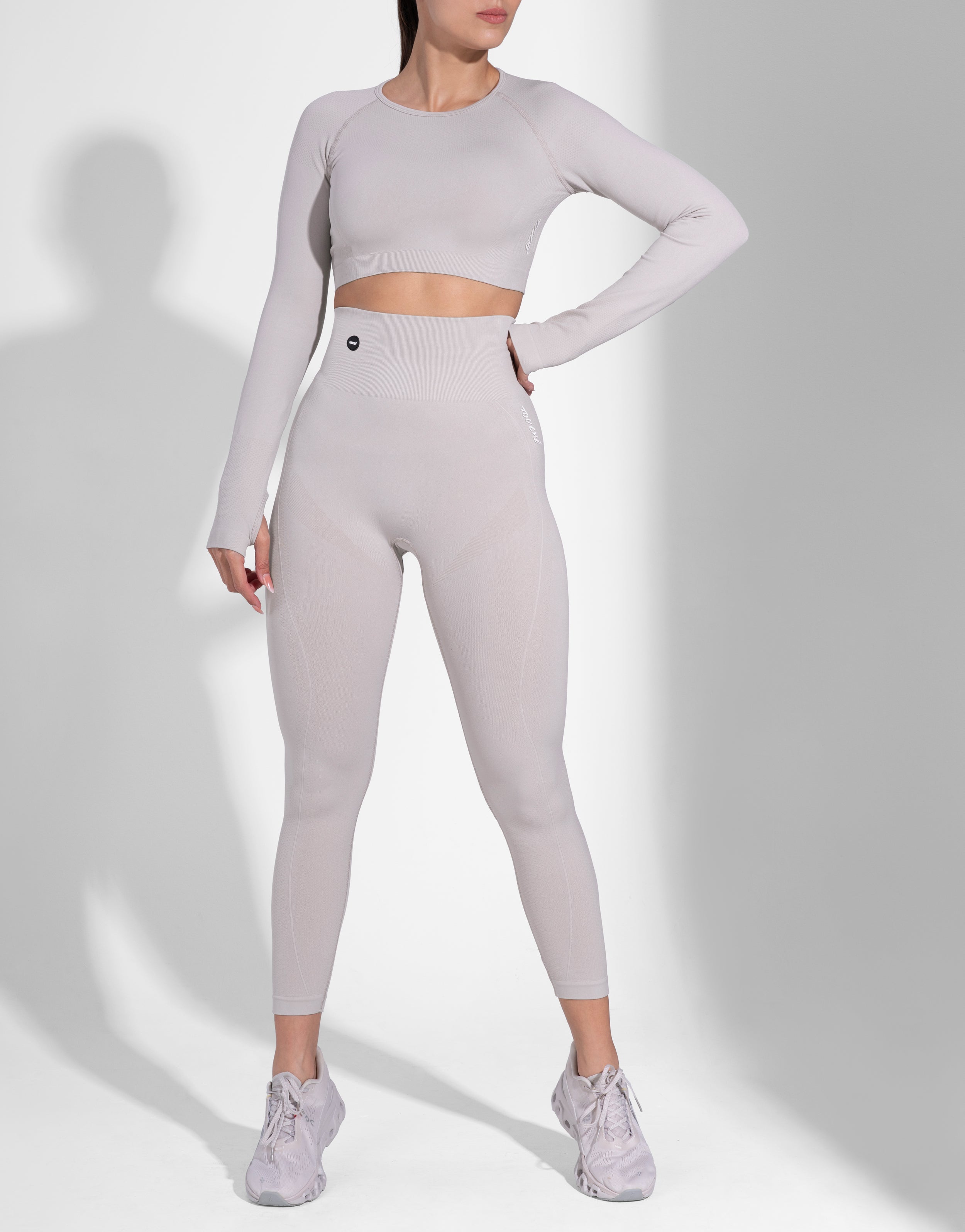 FIT BEIGE SEAMLESS TOP