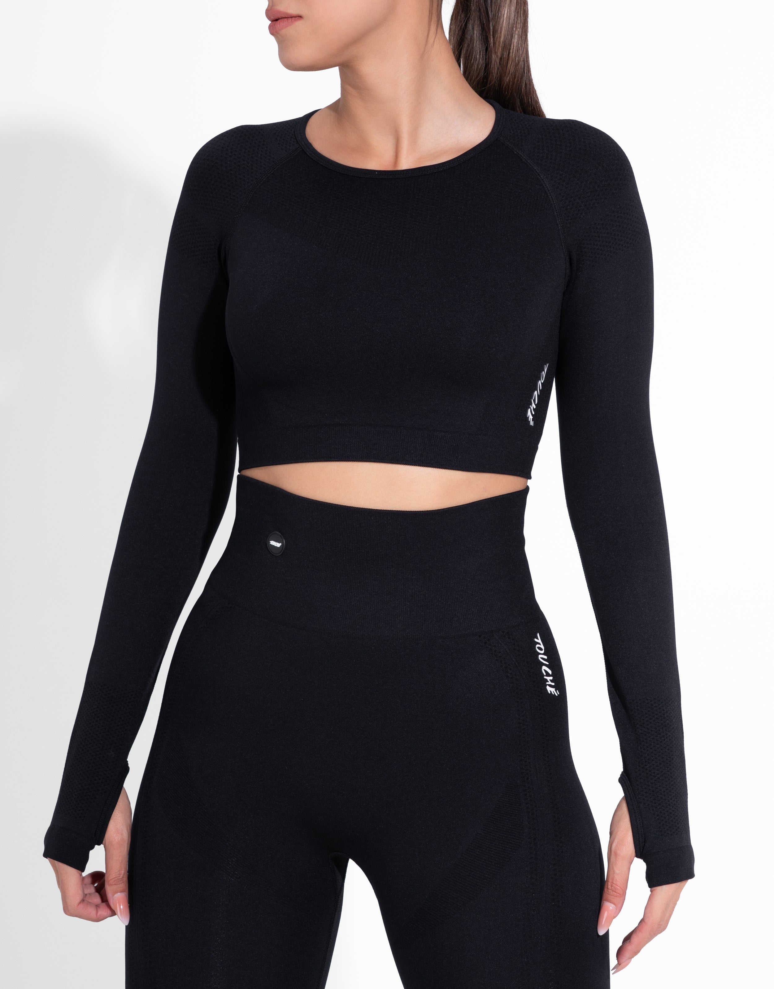 FIT BLACK SEAMLESS TOP