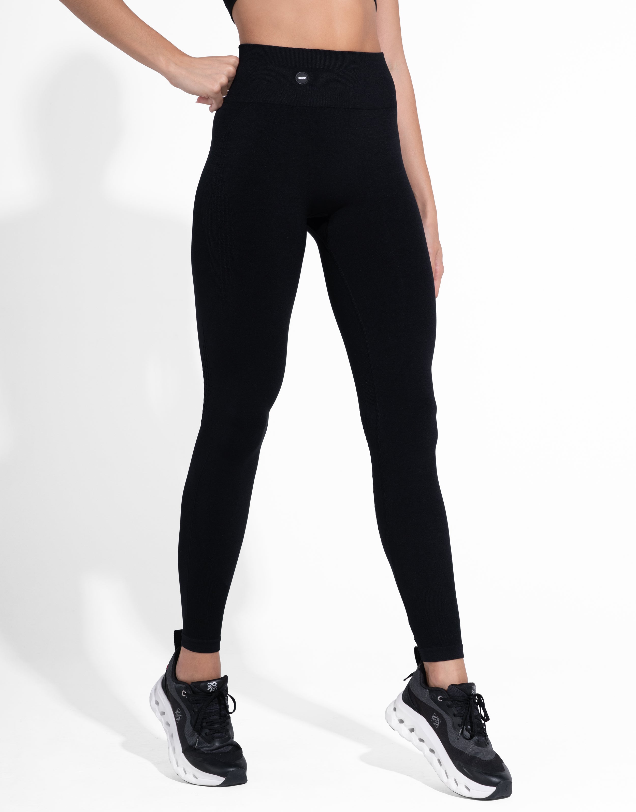 FLOW BLACK SEAMLESS