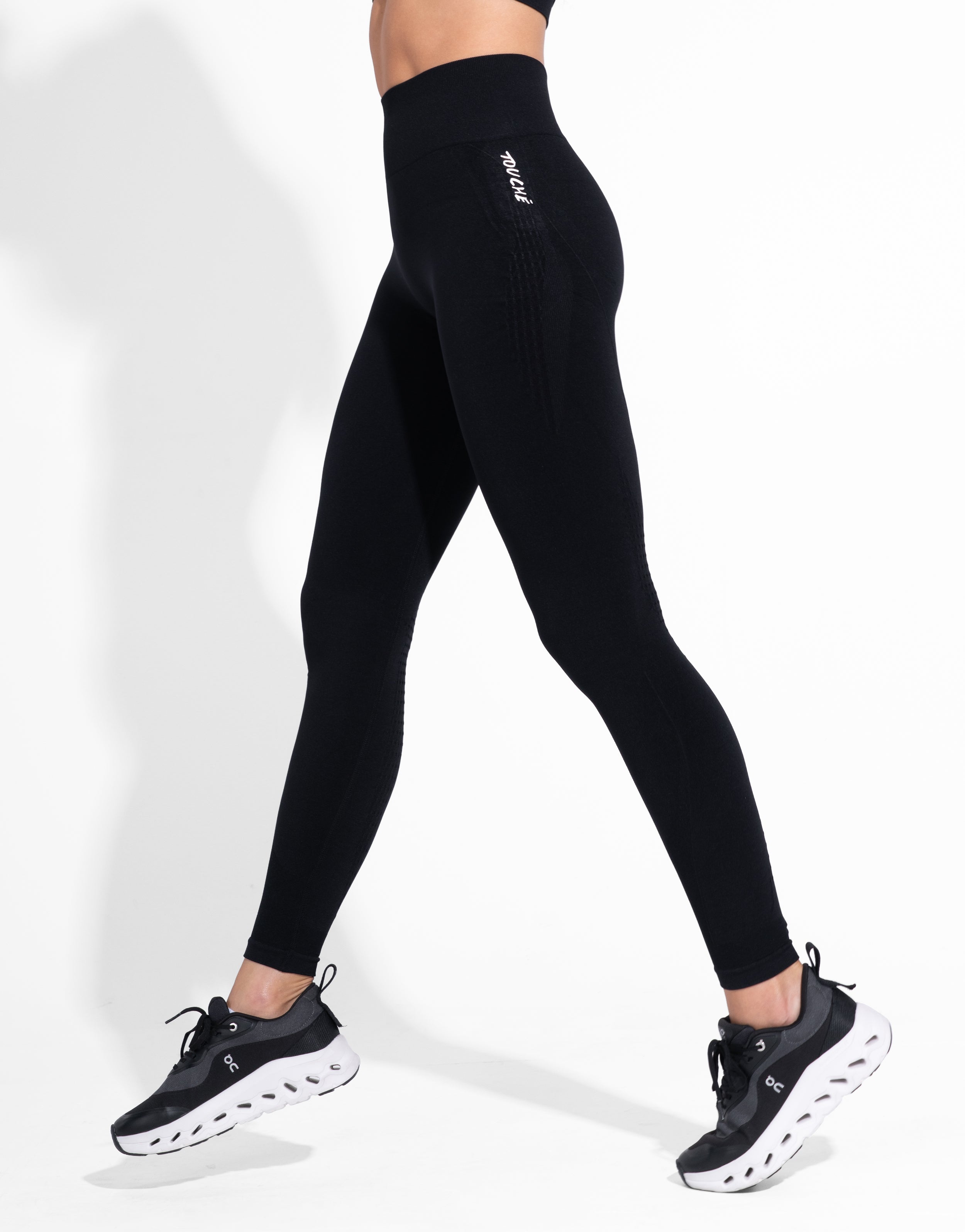 FLOW BLACK SEAMLESS