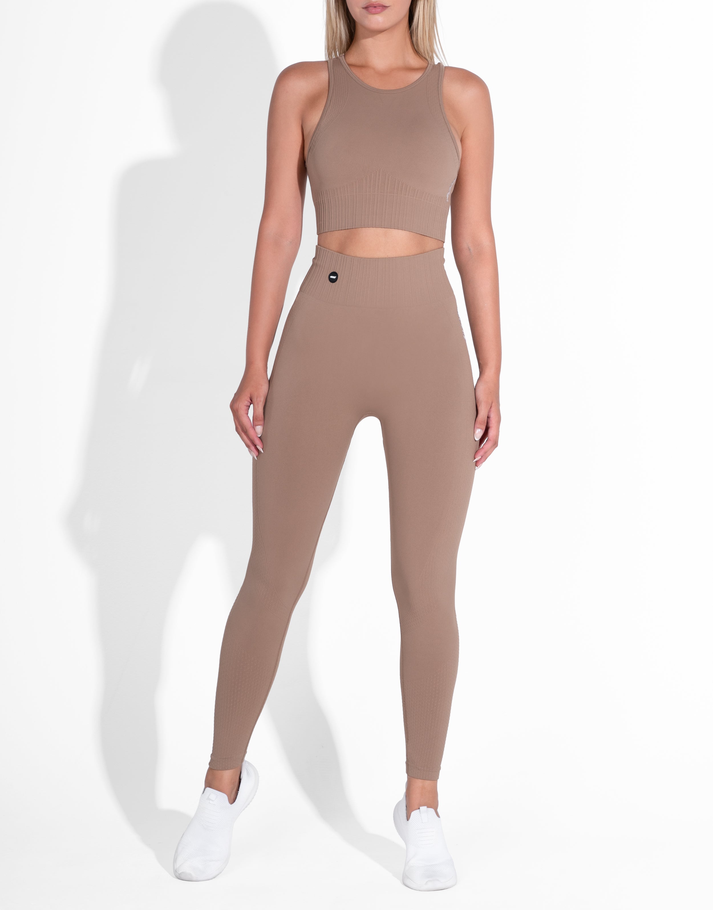TOON BROWN SEAMLESS