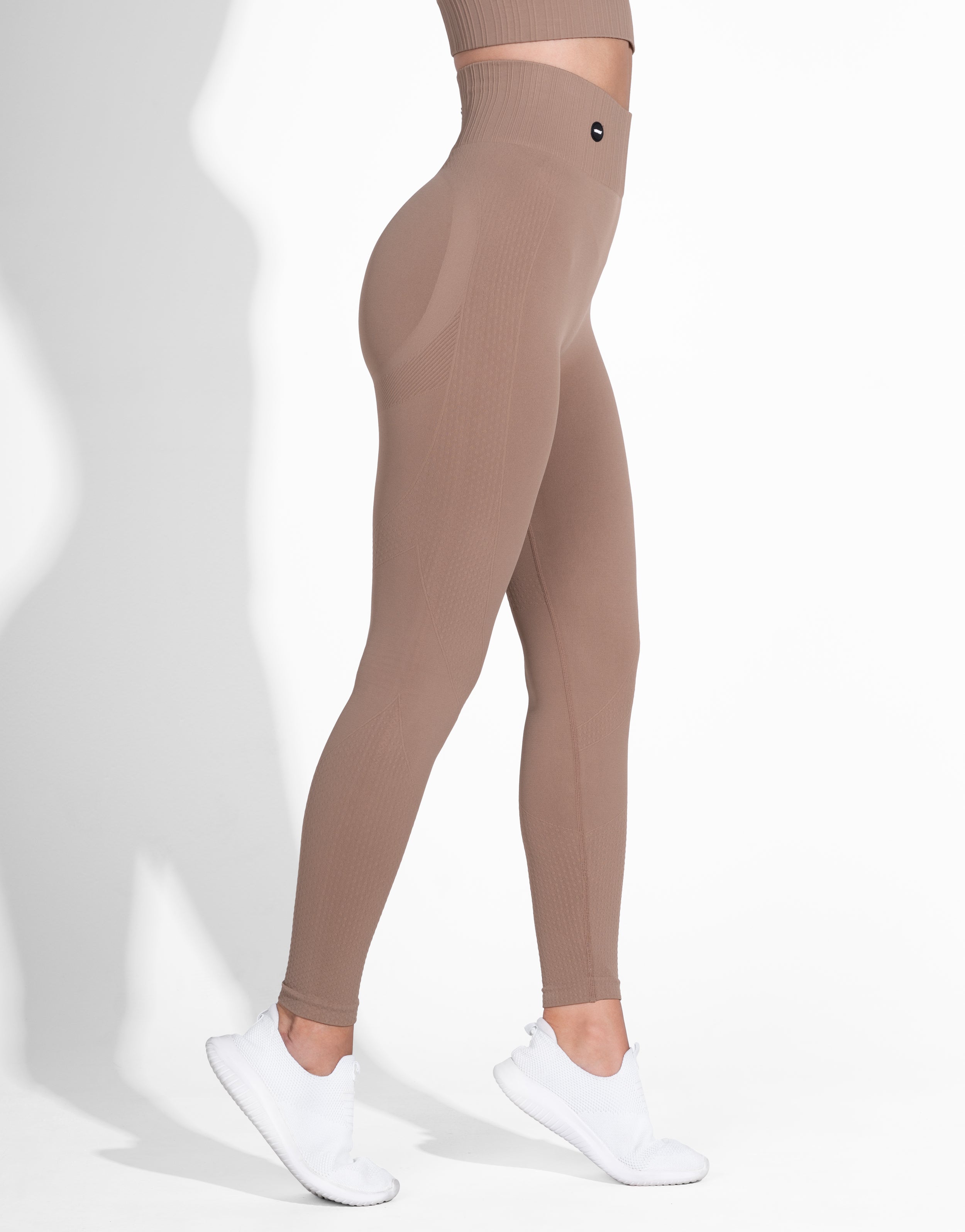TOON BROWN SEAMLESS