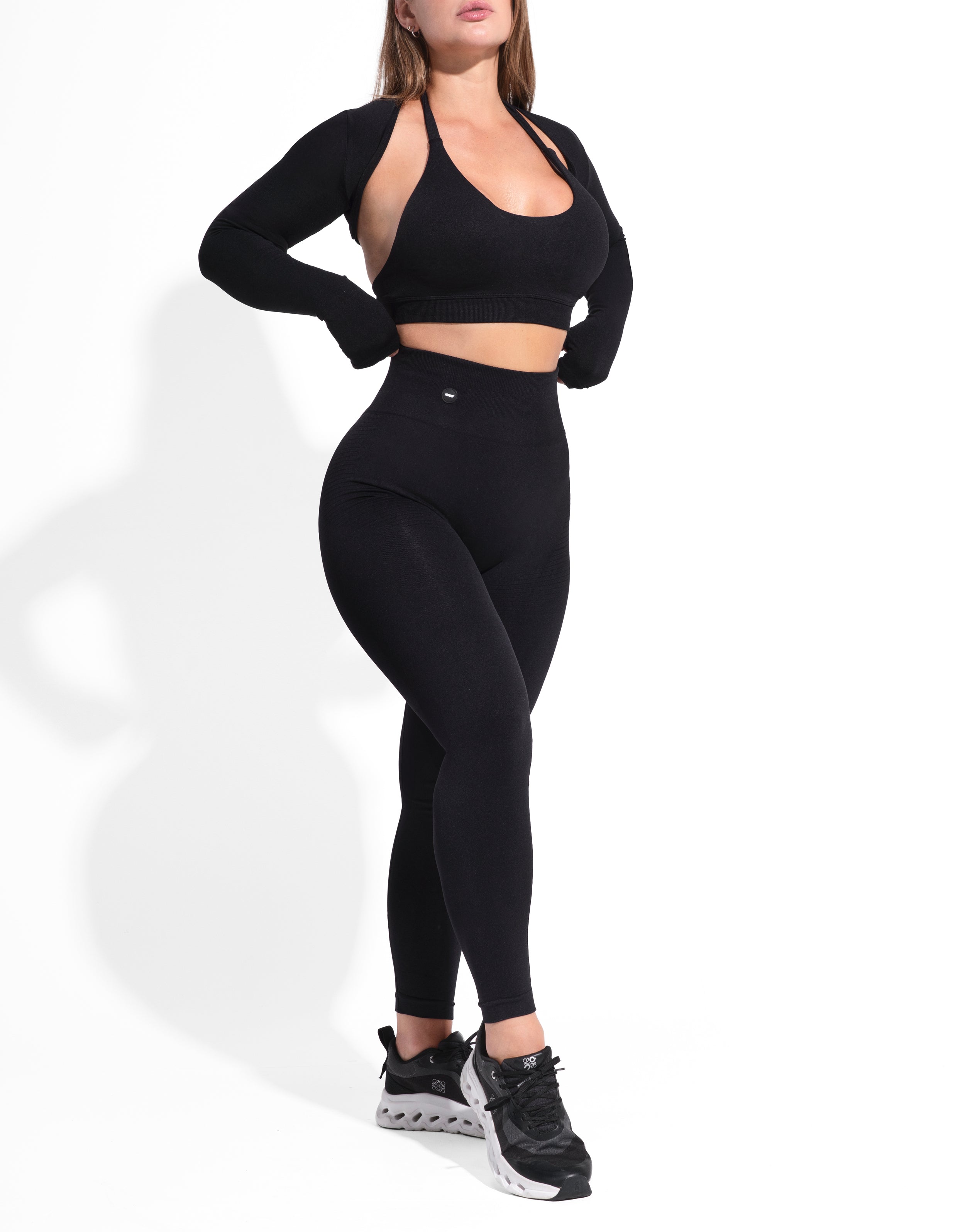 TIGHT BLACK SEAMLESS