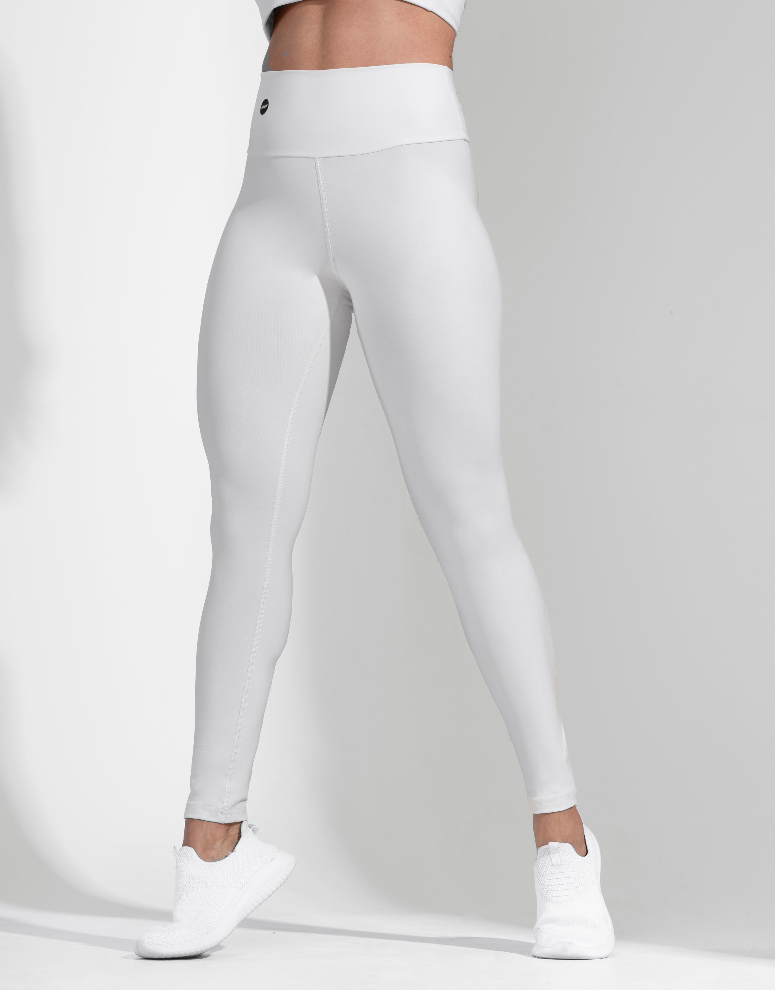 WHITE LABEL