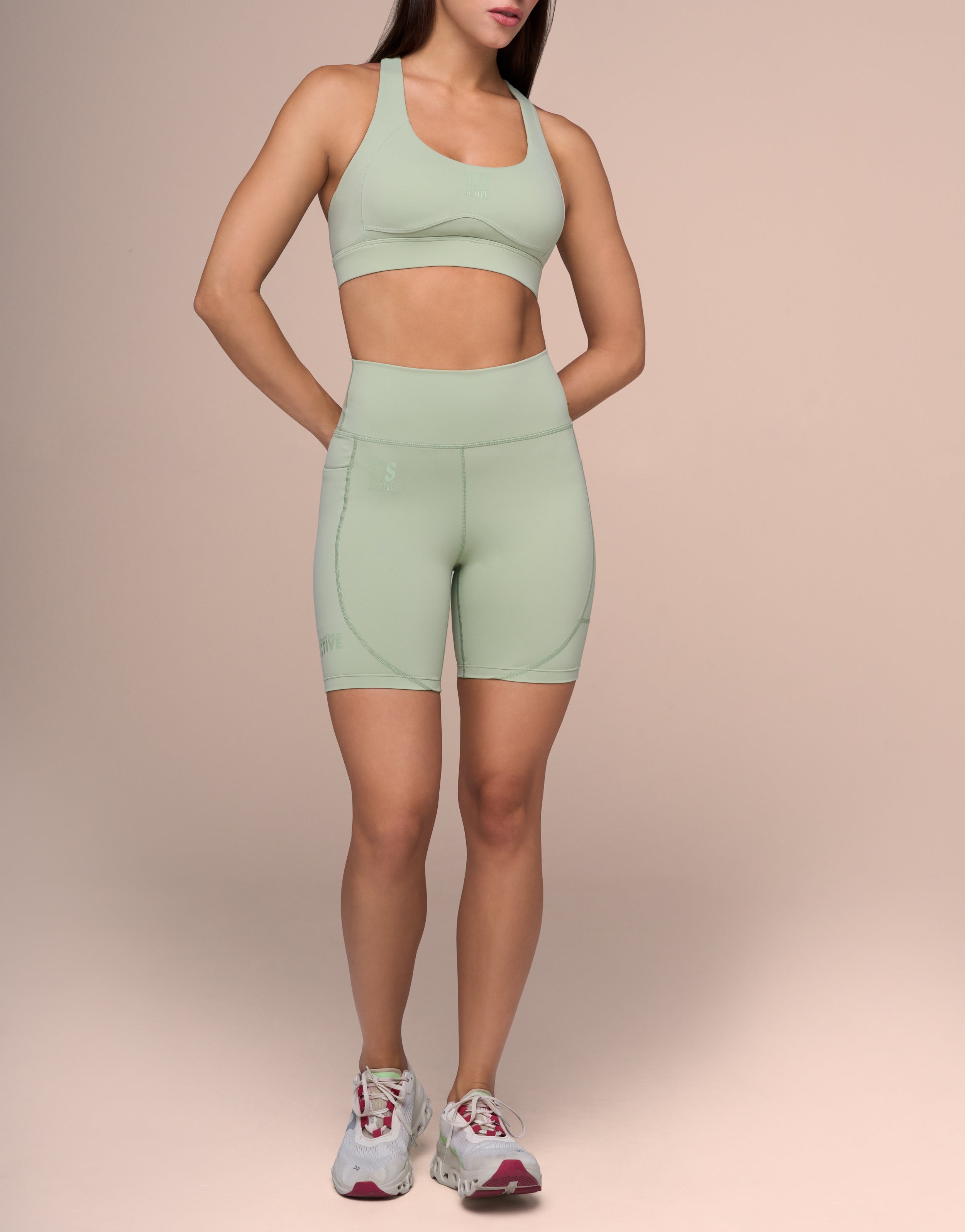 CLOUD ARMY TOP