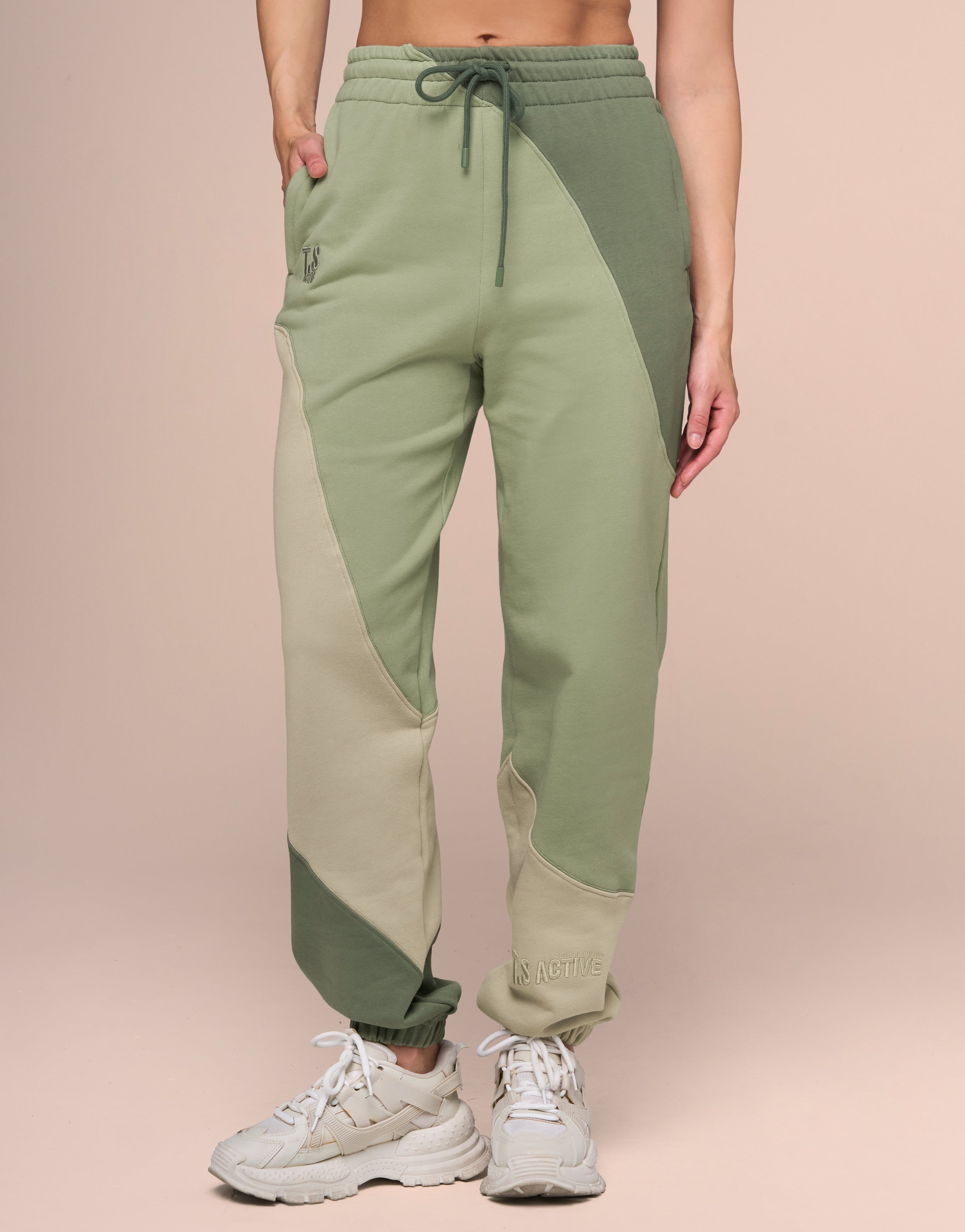 CLOUD ARMY JOGGER