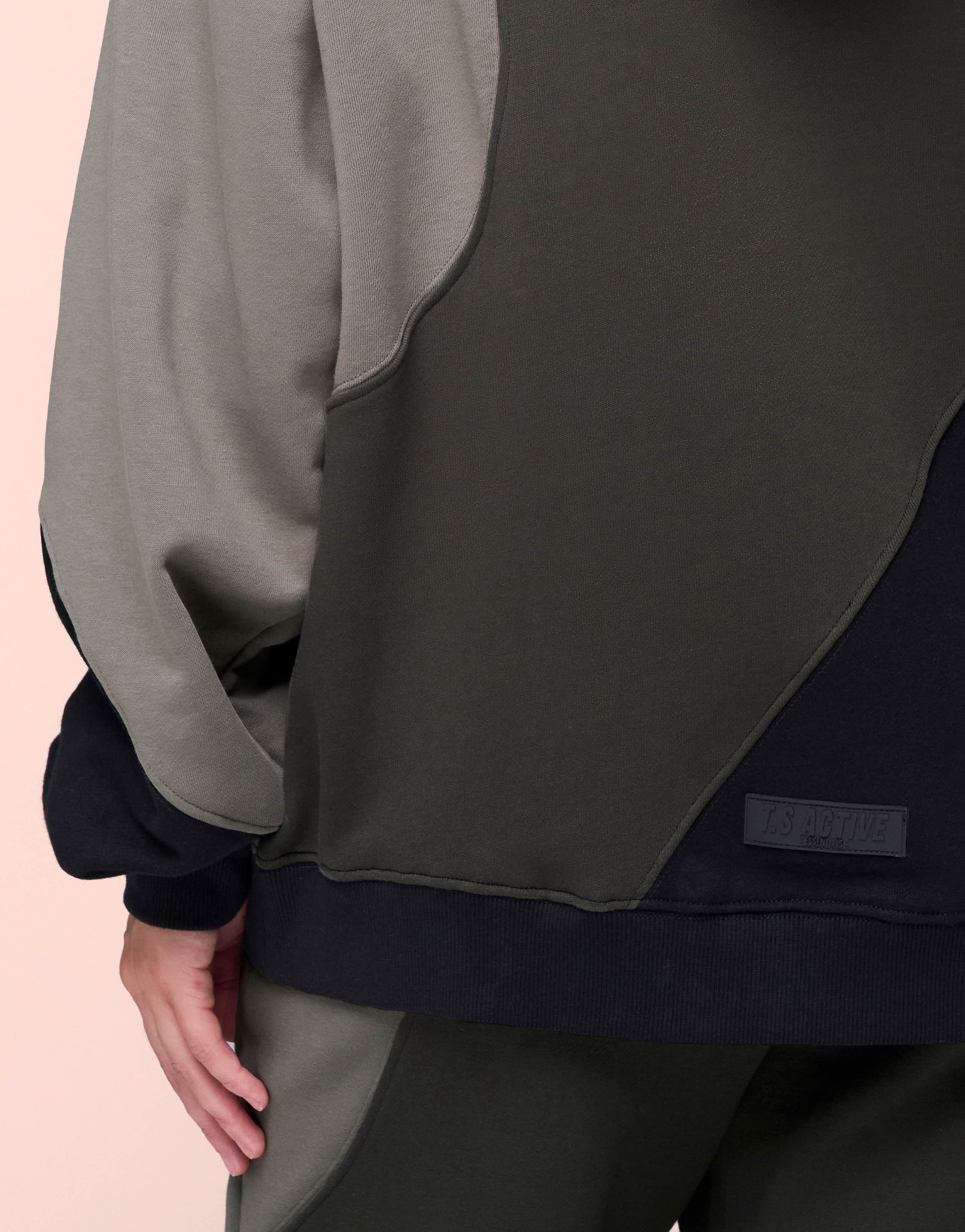 CLOUD BLACK HOODIE