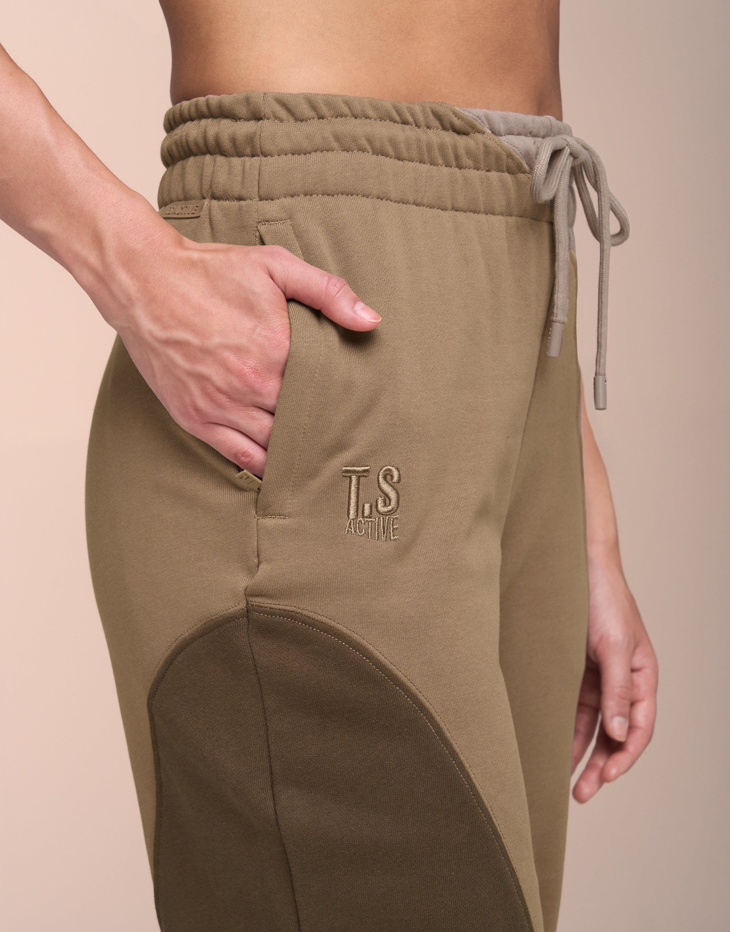 CLOUD COFFE JOGGER