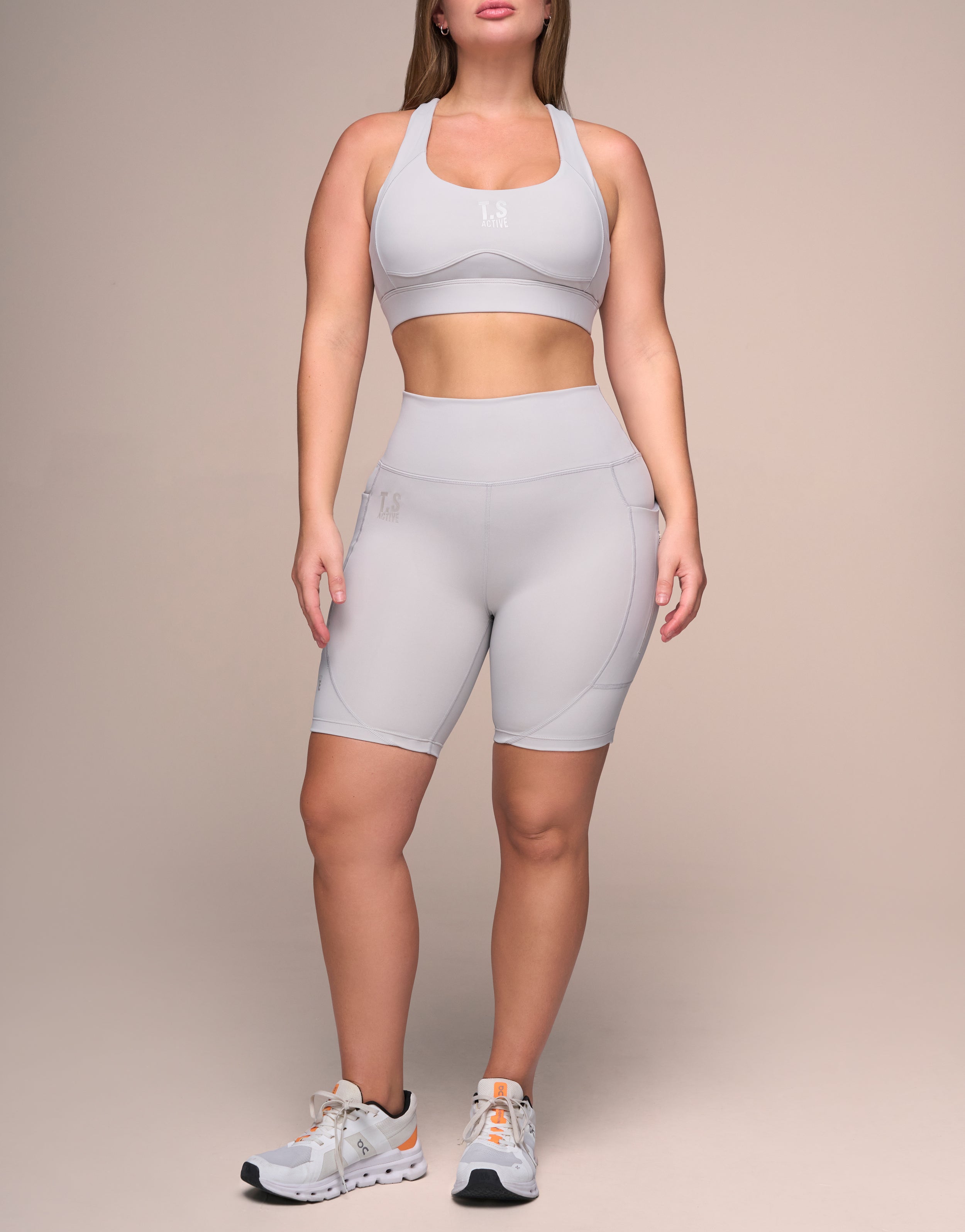 CLOUD GREY SHORT
