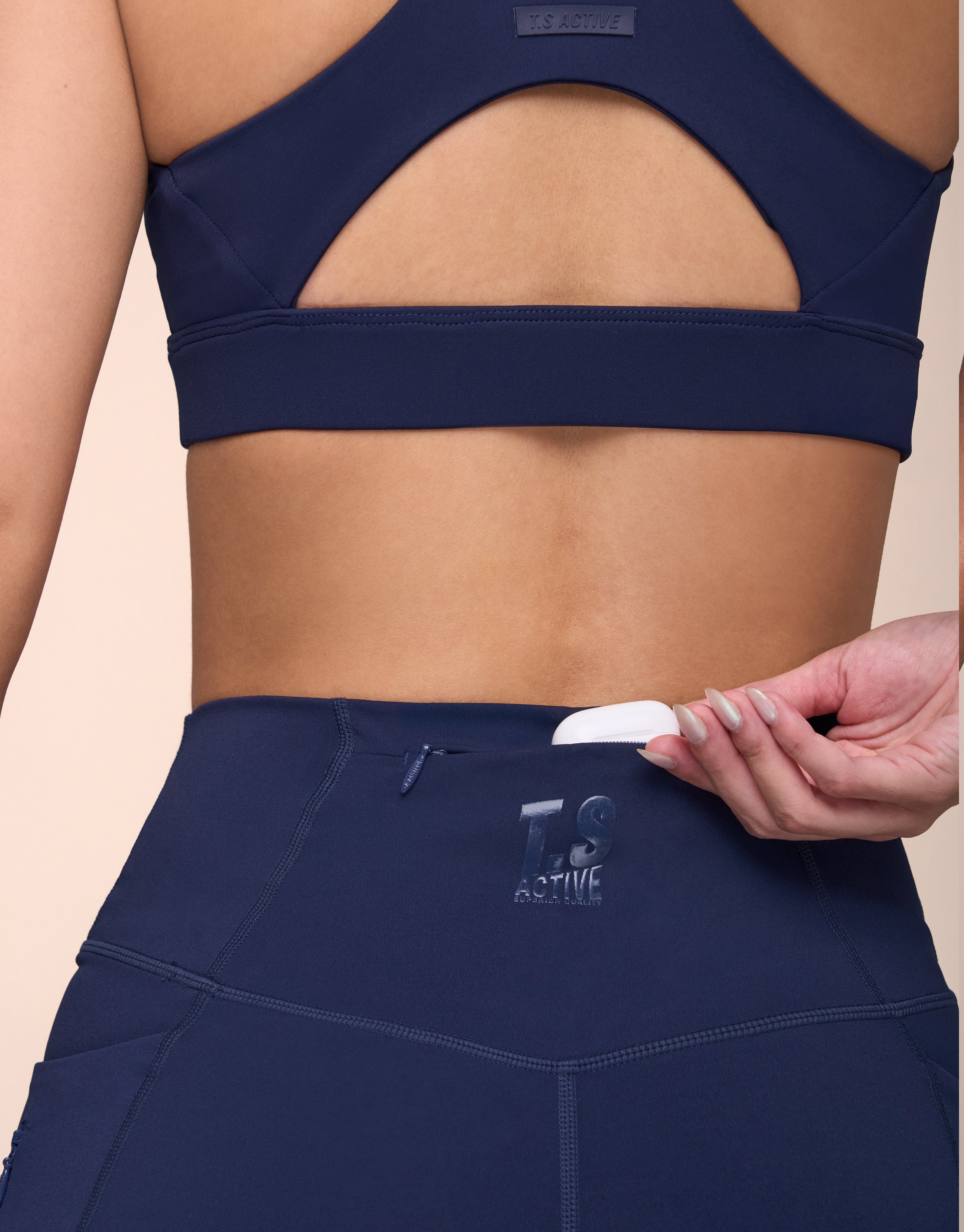 CLOUD NAVY SHORT