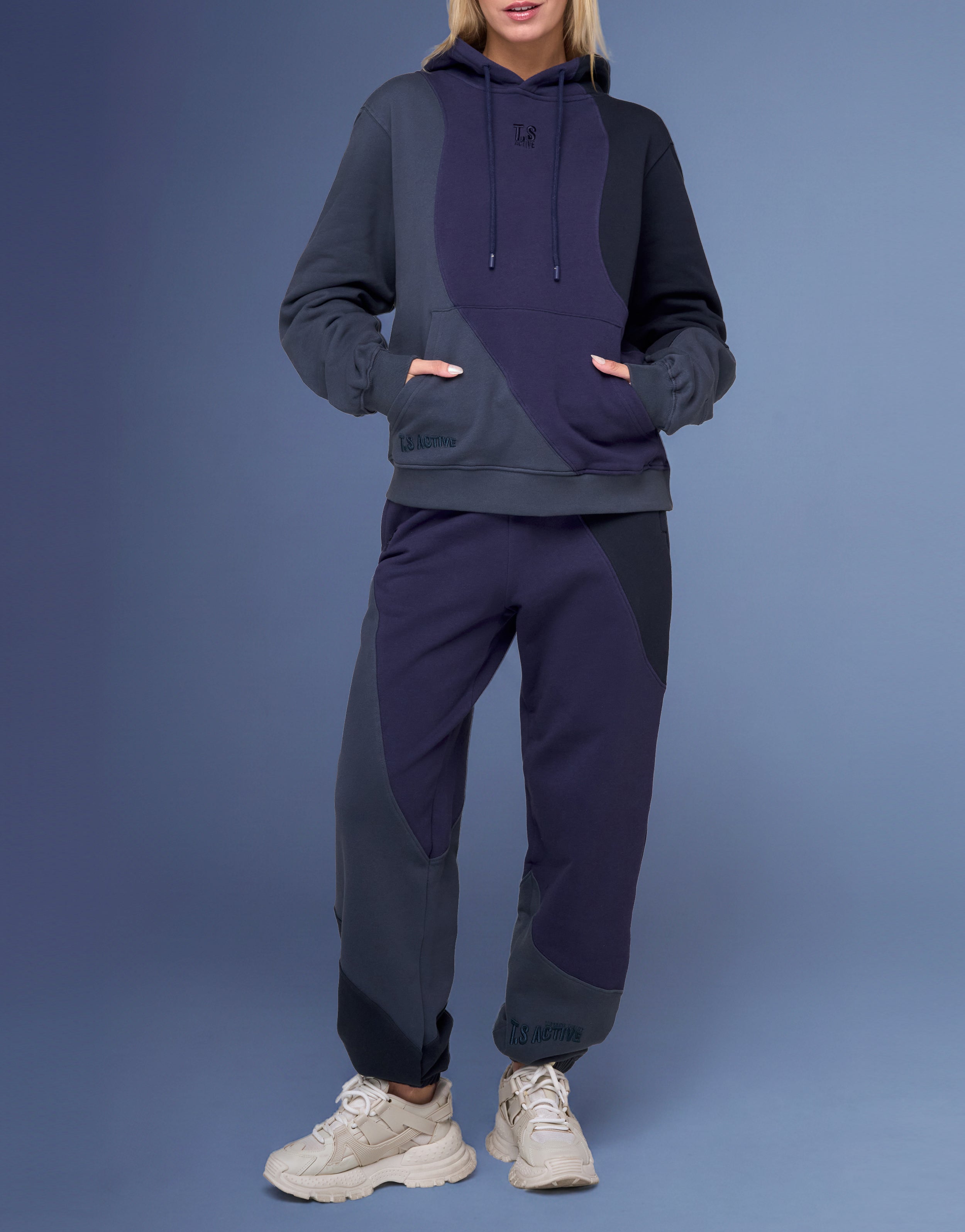 CLOUD NAVY JOGGER