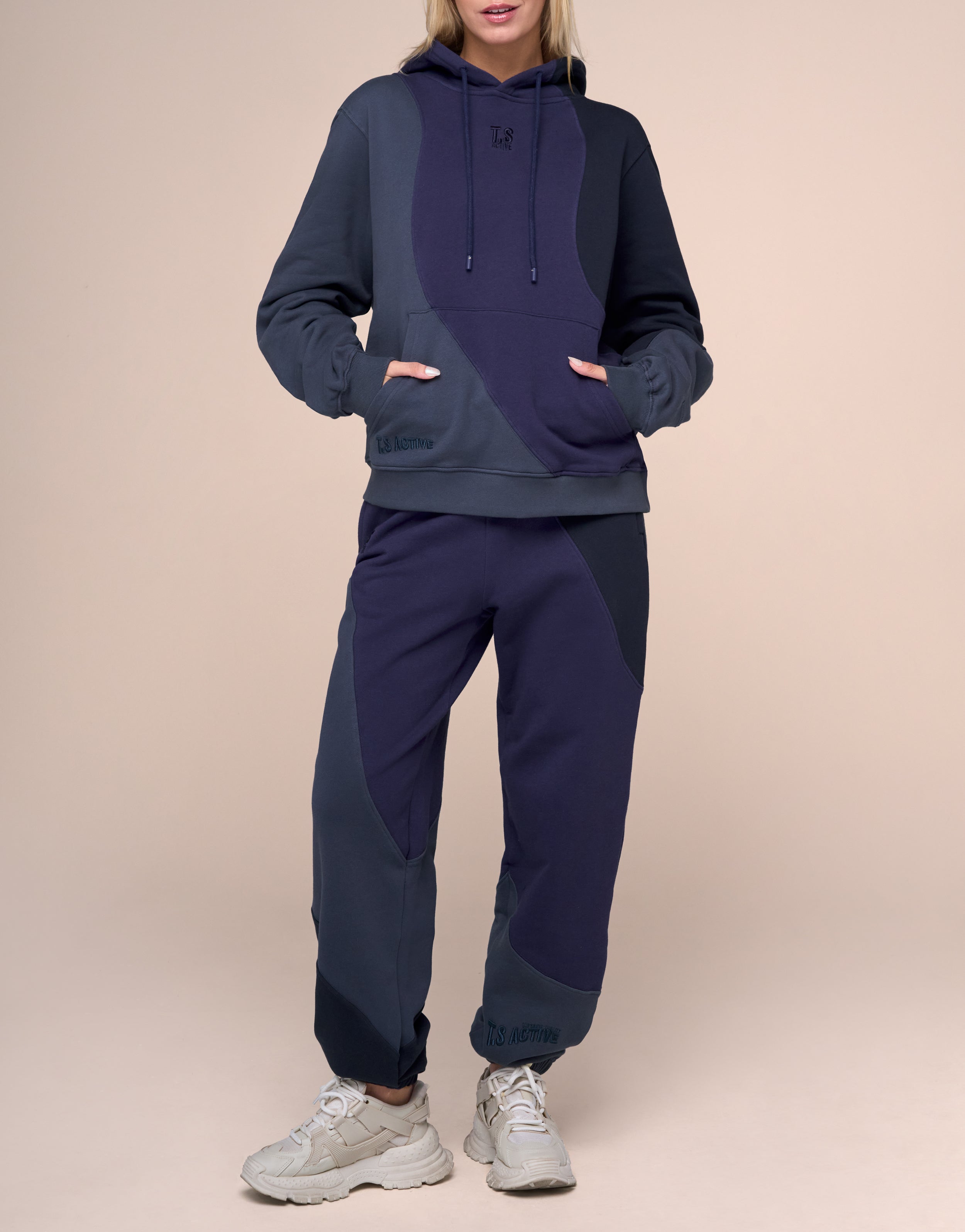 CLOUD NAVY HOODIE