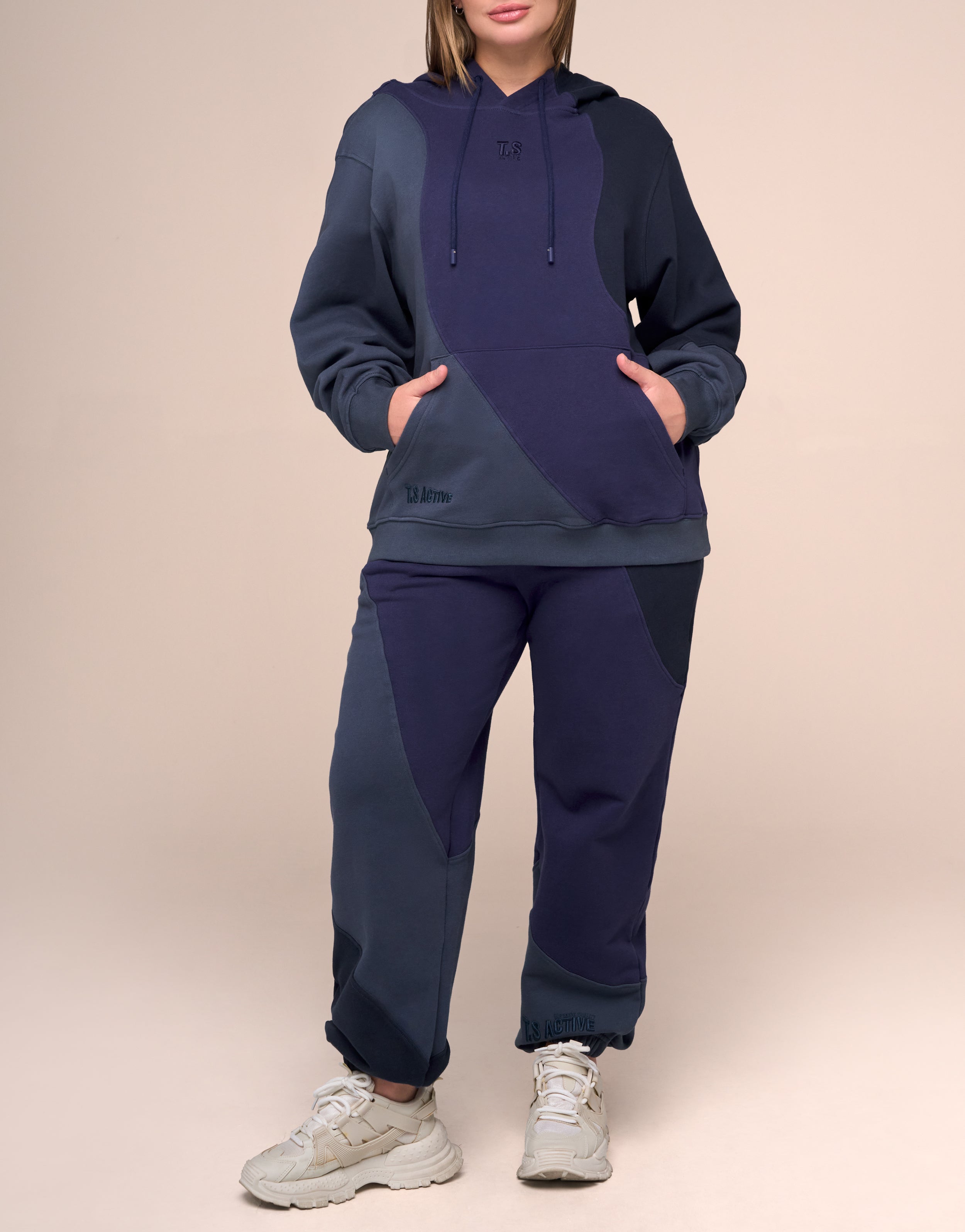 CLOUD NAVY JOGGER