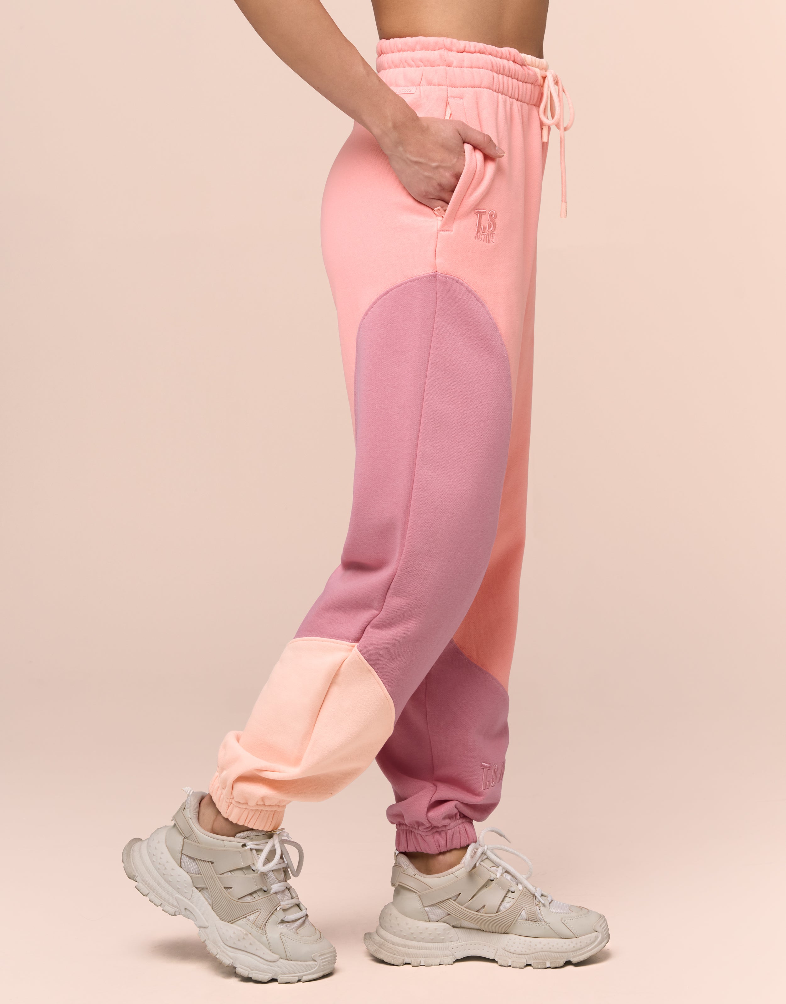 CLOUD ROSE JOGGER
