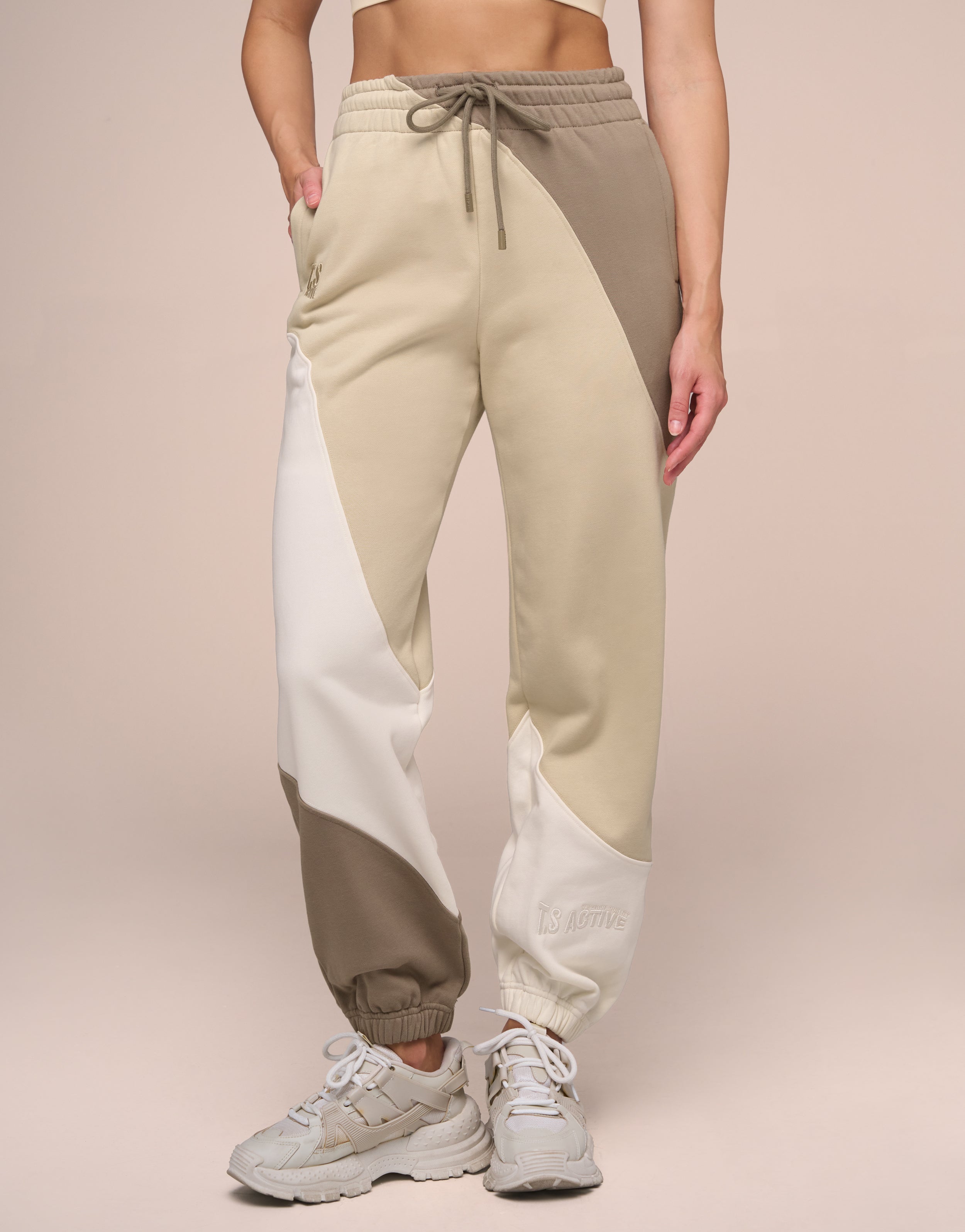 CLOUD WHITE JOGGER