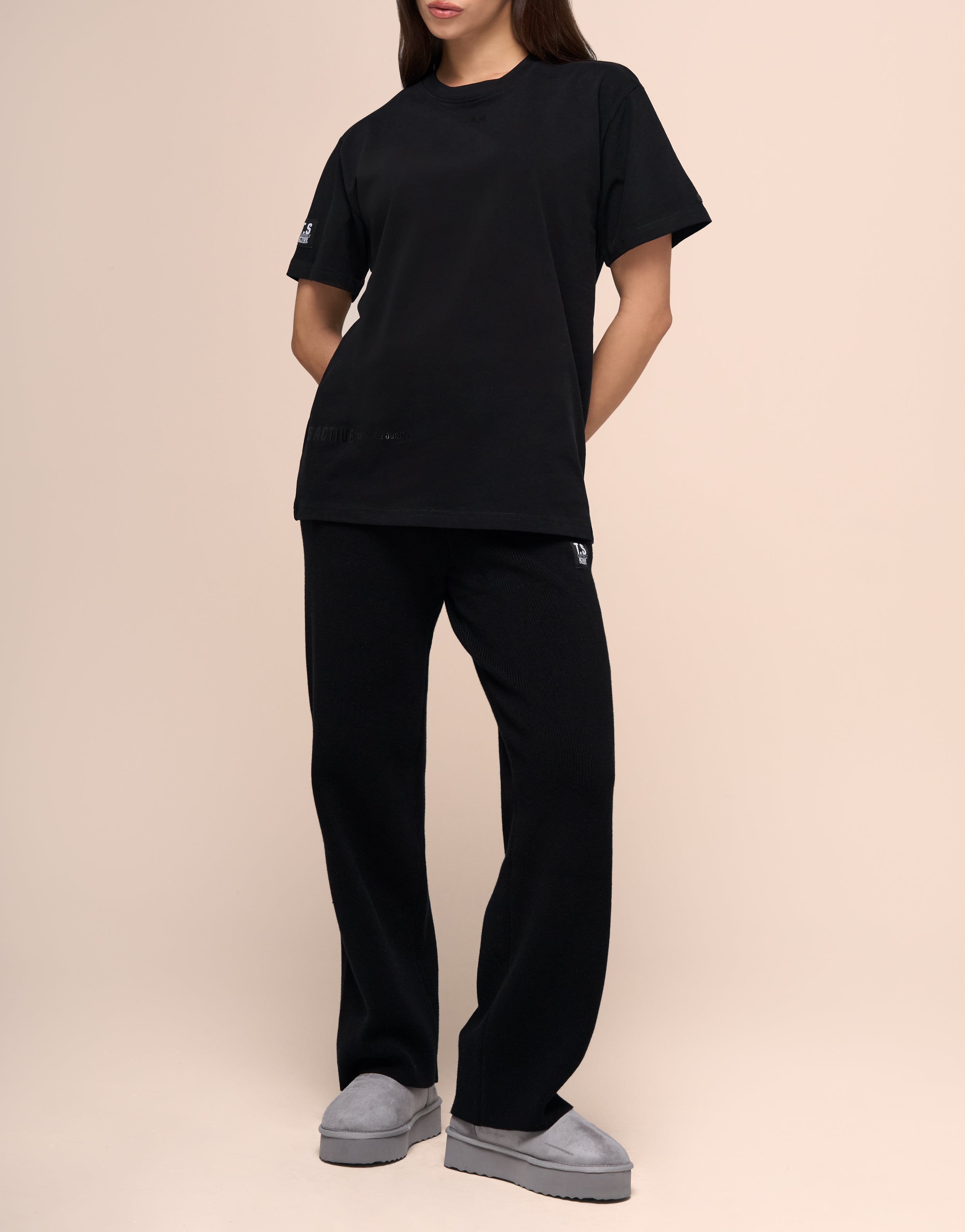 KNITTED BLACK JOGGER