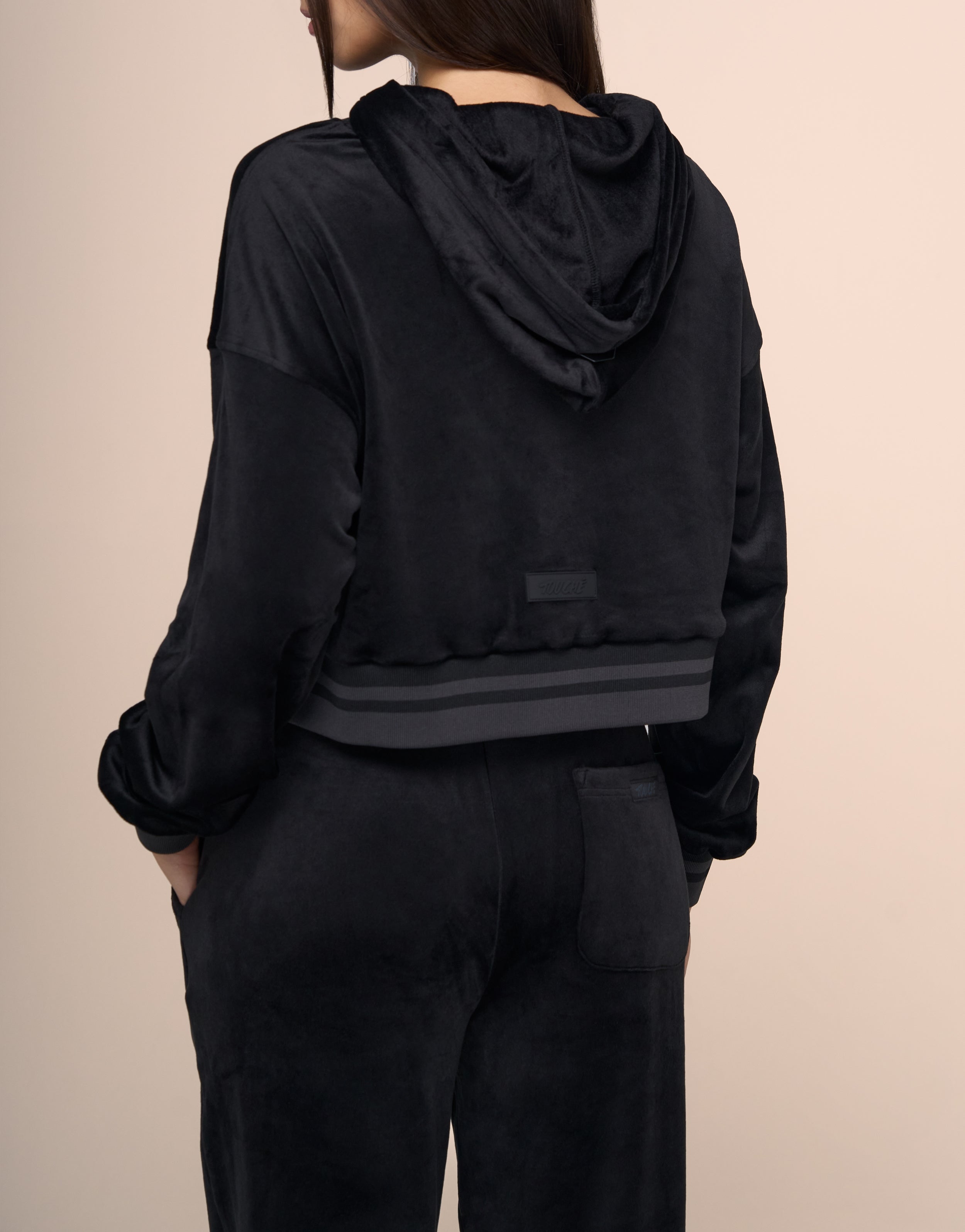 LEGEND BLACK HOODIE