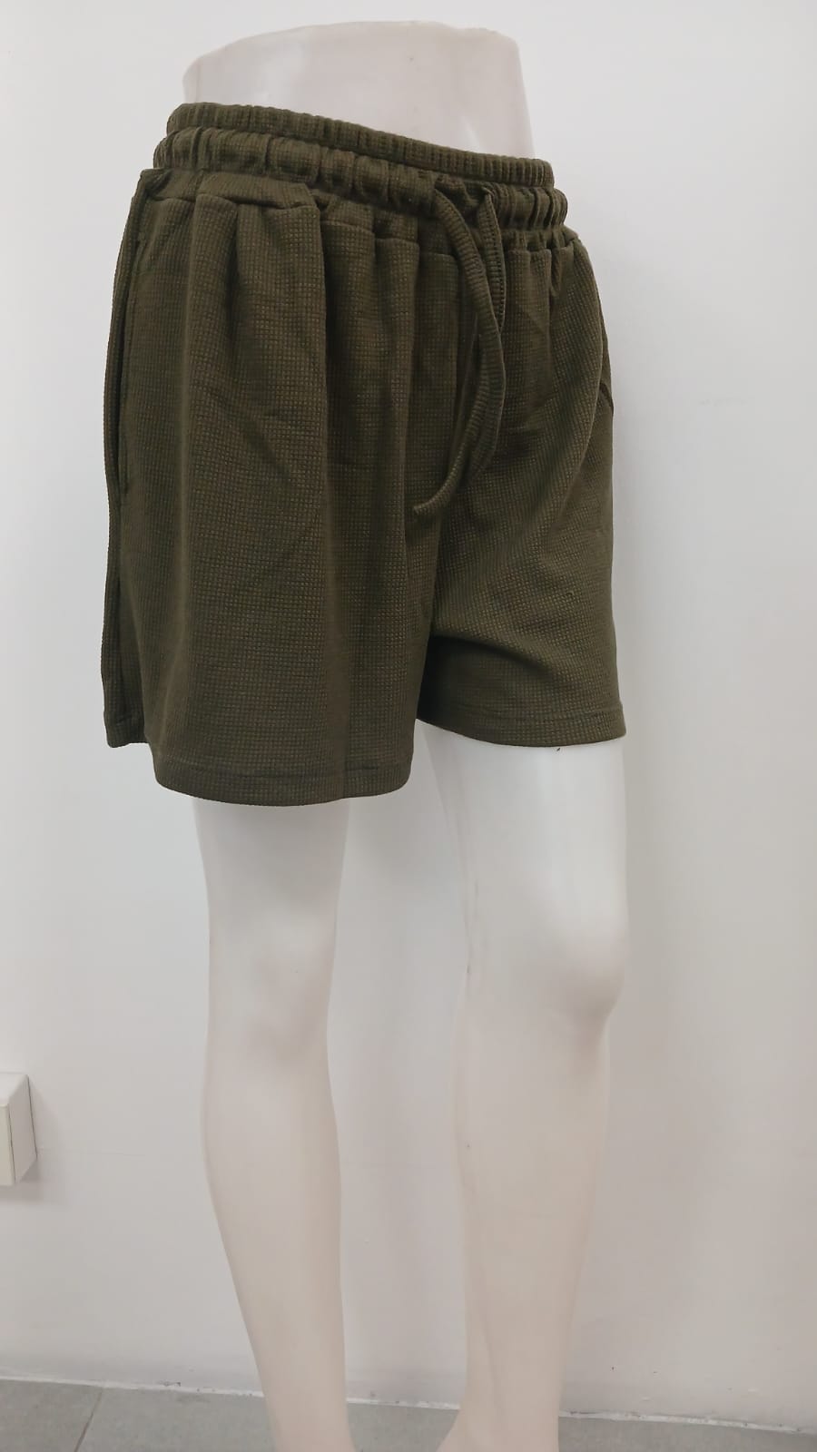 OLIVE HONEY SHORT